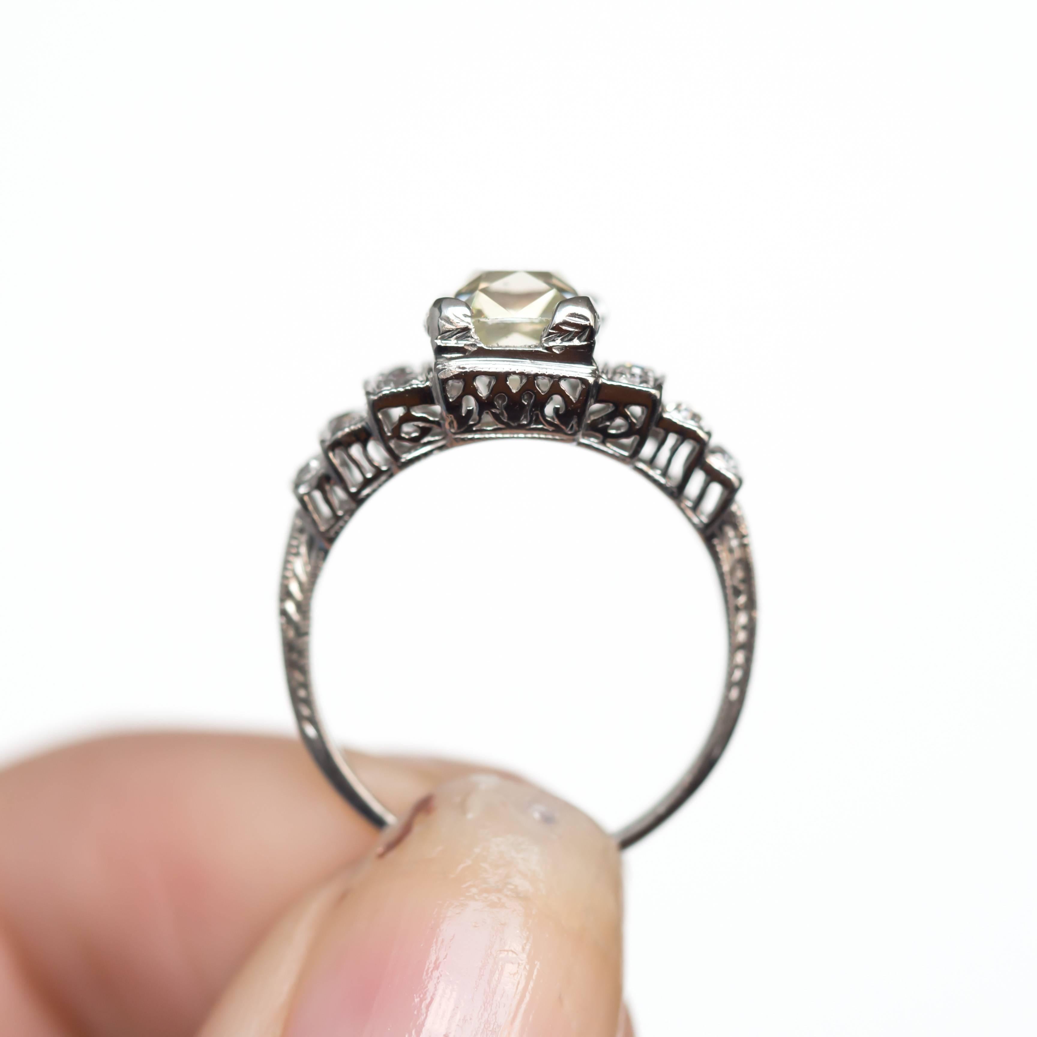 Women's GIA Certified 1.38 Carat Diamond Platinum Engagement Ring For Sale