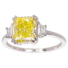 Bague en or blanc 18 carats avec diamant jaune radiant de 1,38 carat certifié GIA