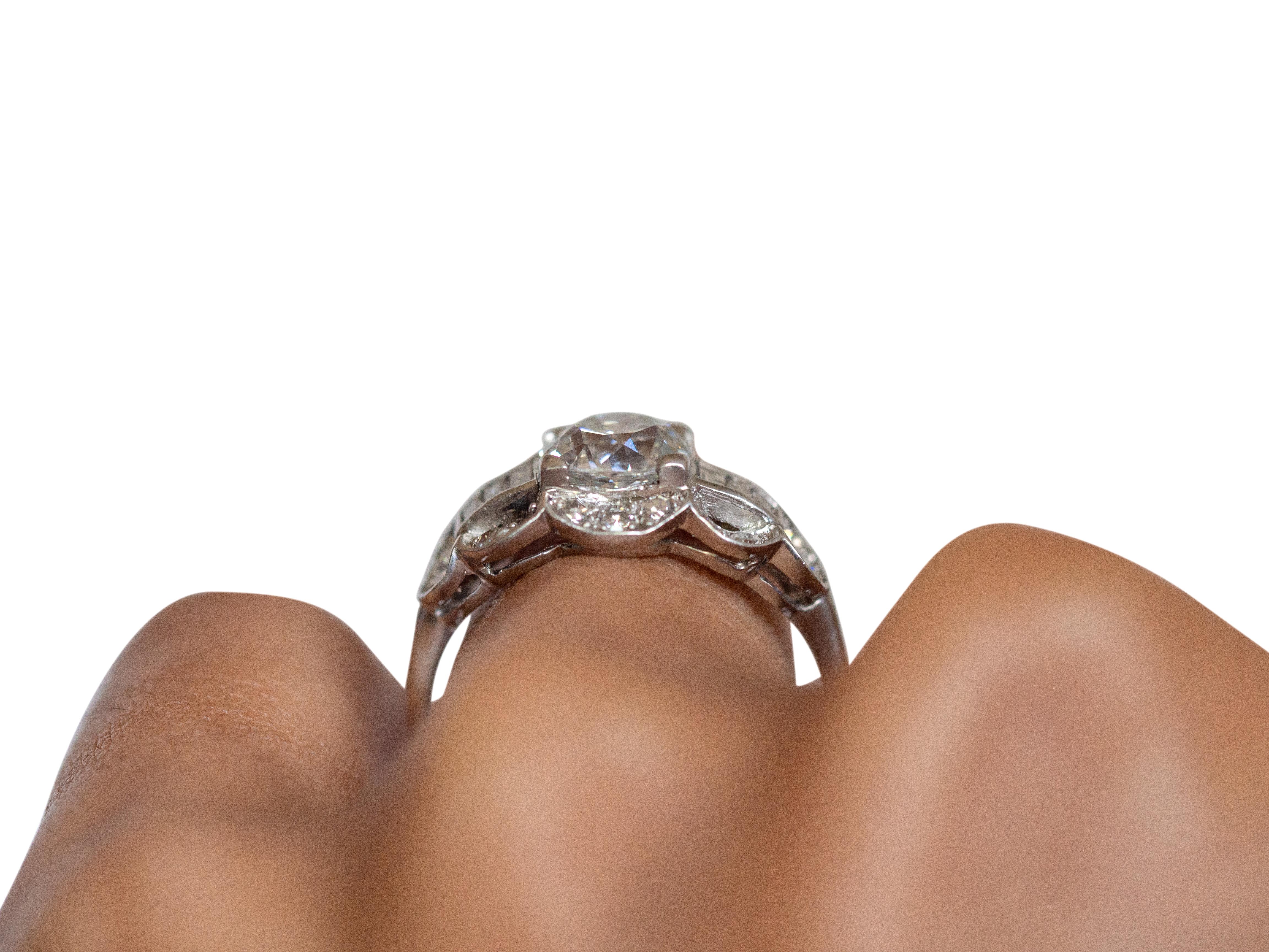 GIA Certified 1.39 Carat Diamond Platinum Engagement Ring For Sale 1