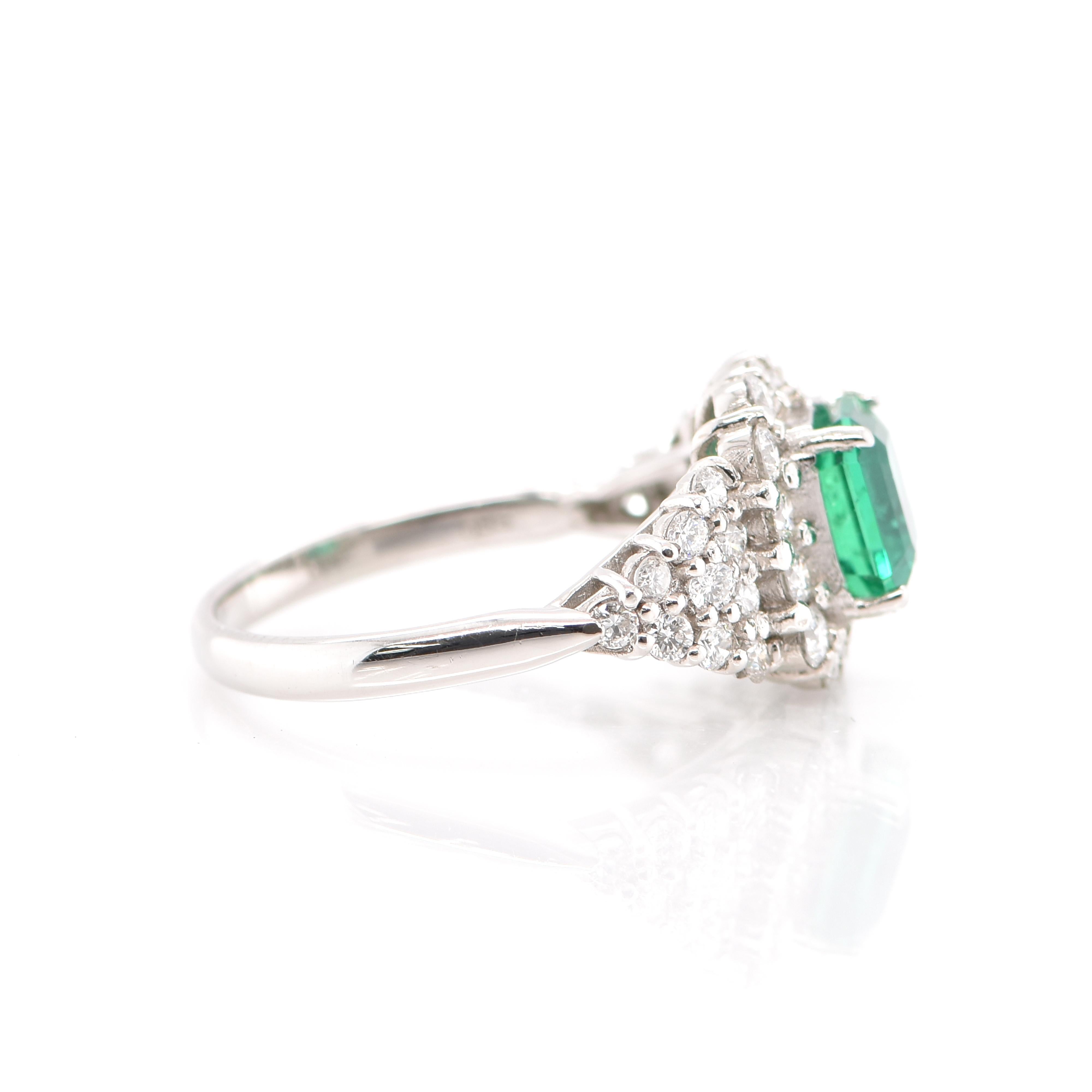 GIA Certified 1.39 Carat Natural Colombian Emerald Ring Set in Platinum In New Condition In Tokyo, JP