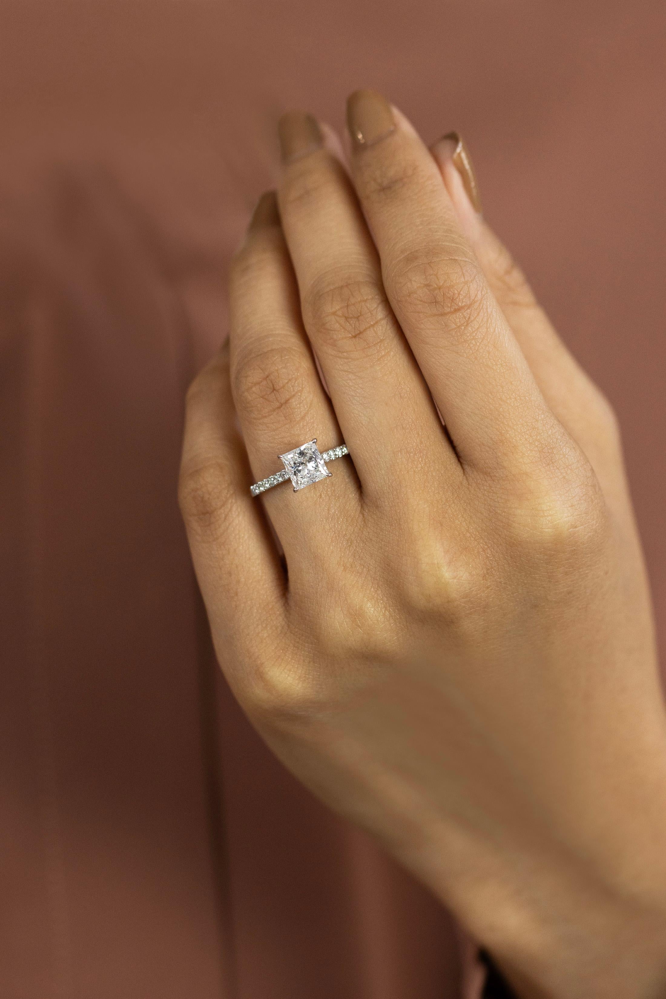 Women's Roman Malakov GIA Certified 1.39 Carats Princess Cut Diamond Engagement Ring For Sale