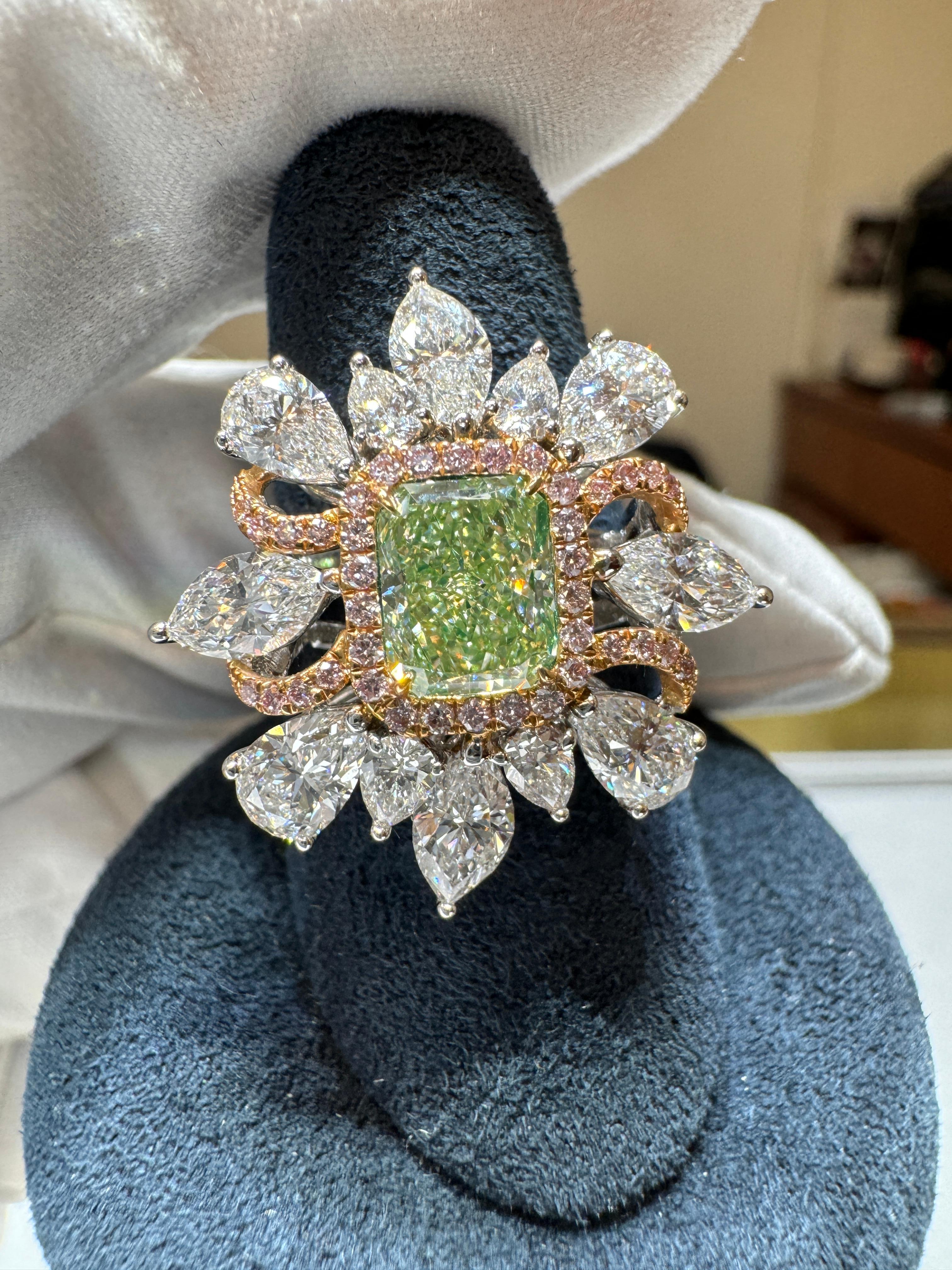 Women's GIA Certified 1.39 Carat Radiant Cut Fancy Intense Yellowish Green Diamond Ring For Sale