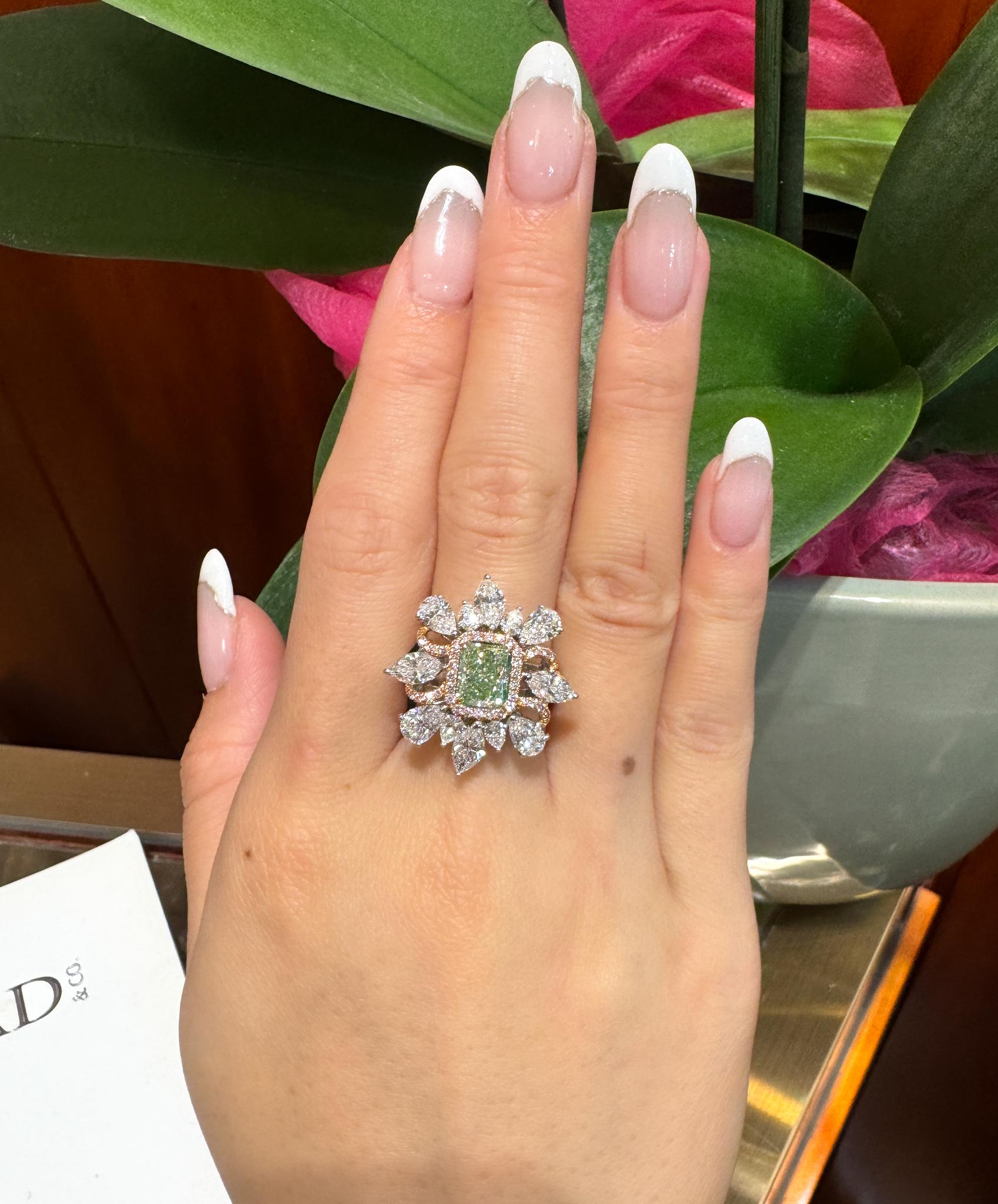 GIA Certified 1.39 Carat Radiant Cut Fancy Intense Yellowish Green Diamond Ring For Sale 1
