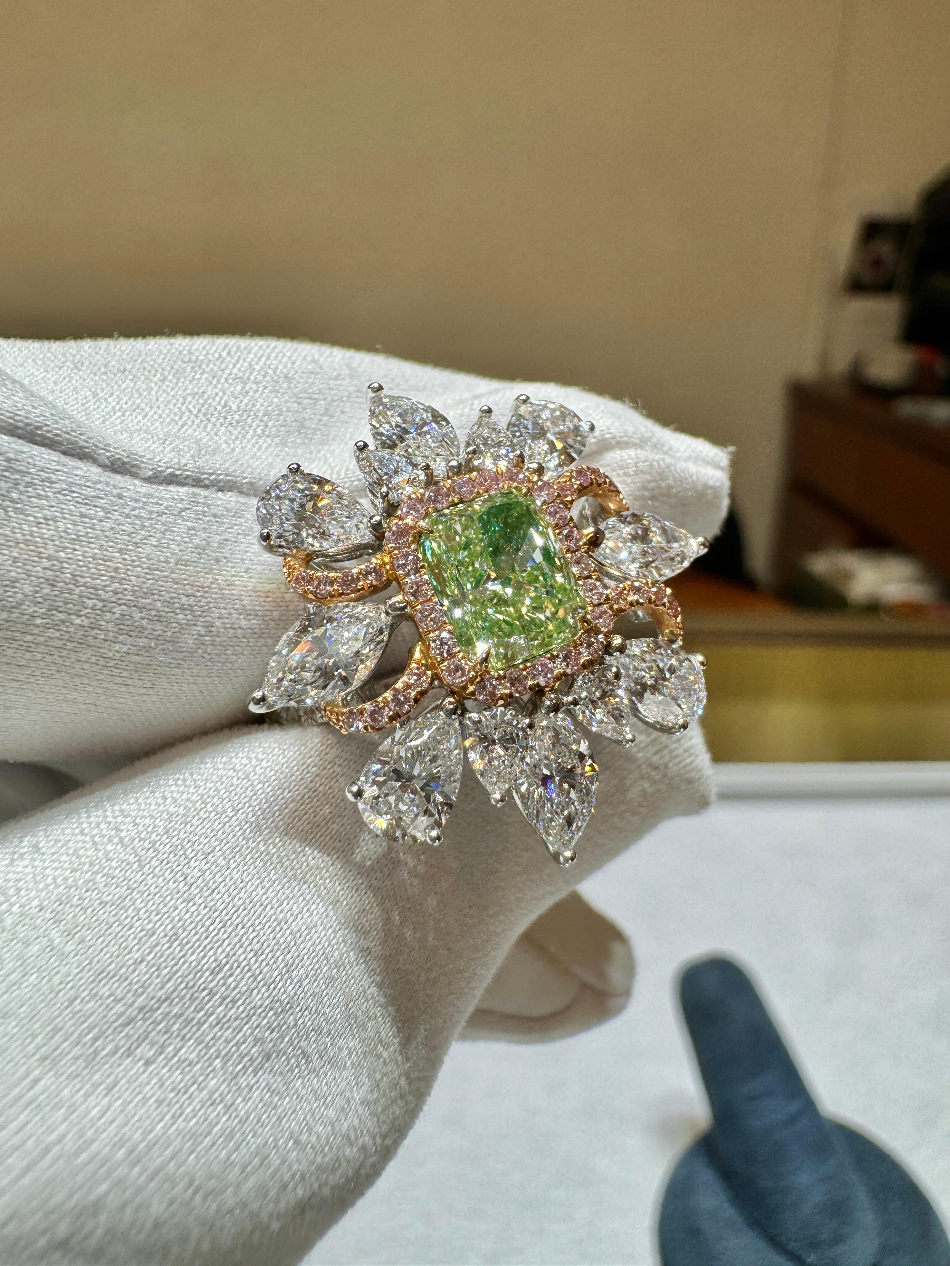 GIA Certified 1.39 Carat Radiant Cut Fancy Intense Yellowish Green Diamond Ring For Sale 3