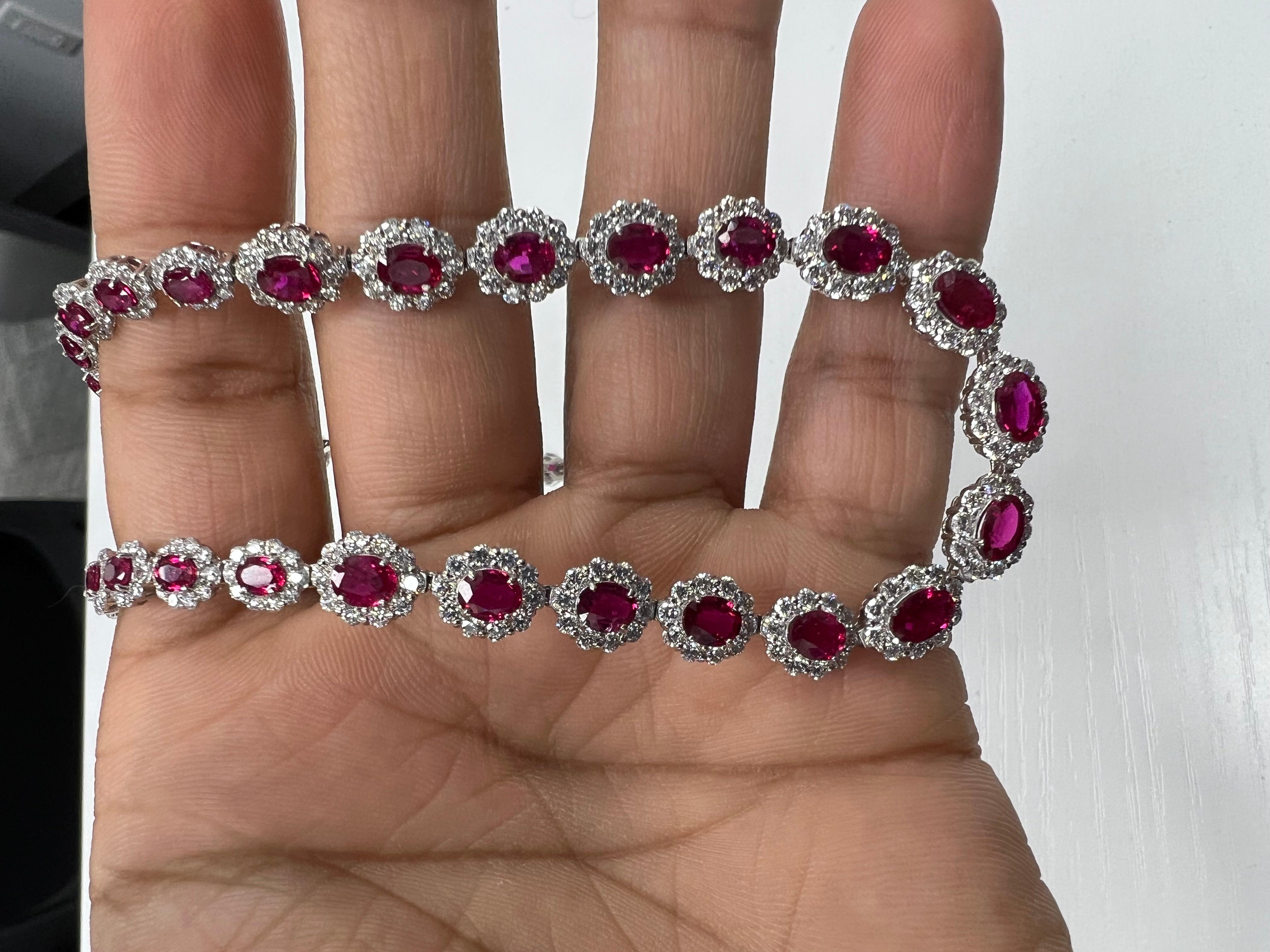 Elegance Redefined: Discover the GIA Certified 14.02 Carat No Heat Mozambique Ruby and Diamond Graduated Necklace

Indulge in the epitome of luxury with our exquisite GIA Certified 14.02 carat No Heat Mozambique Ruby and Diamond Graduated Necklace,