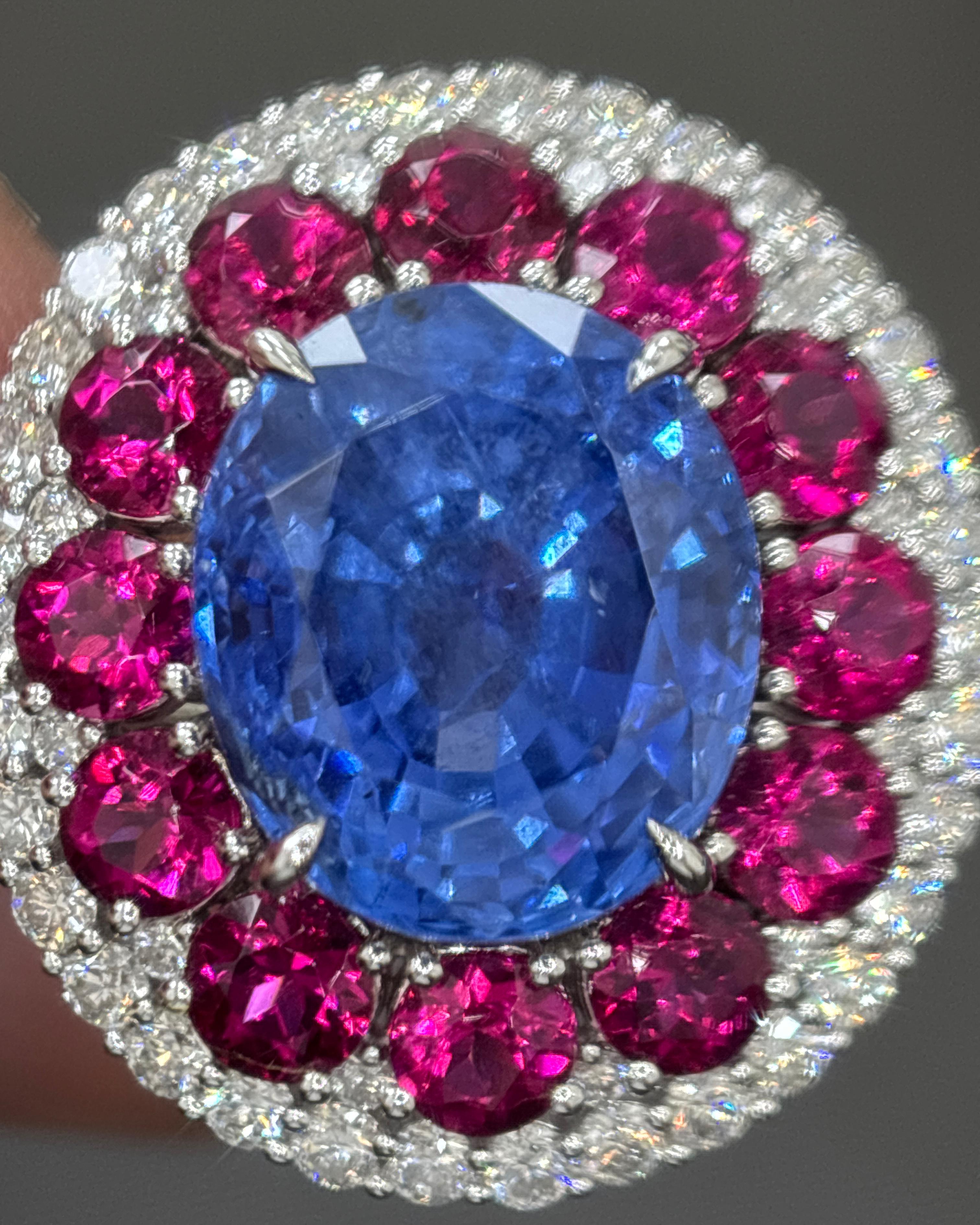 GIA zertifiziert 14.11 Karat Ceylon No Heat Blauer Saphir Weißer Diamant Gold Ring (Moderne) im Angebot