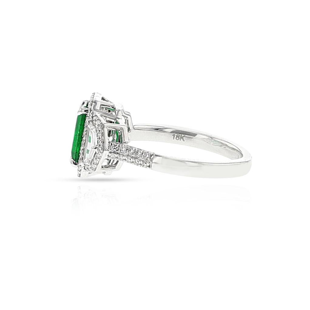 Women's or Men's GIA Certified 1.43 carat Octagonal Step-Cut Emerald and Diamond Ring, 18k For Sale