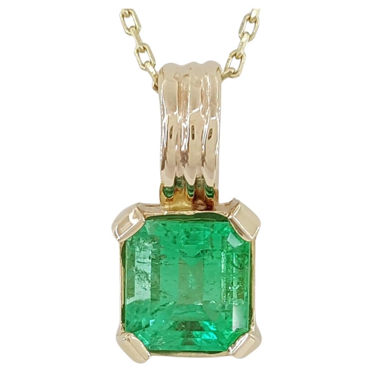 GIA Certified 1.44 Carat COLOMBIAN Minor Oil Pendant Necklace For Sale