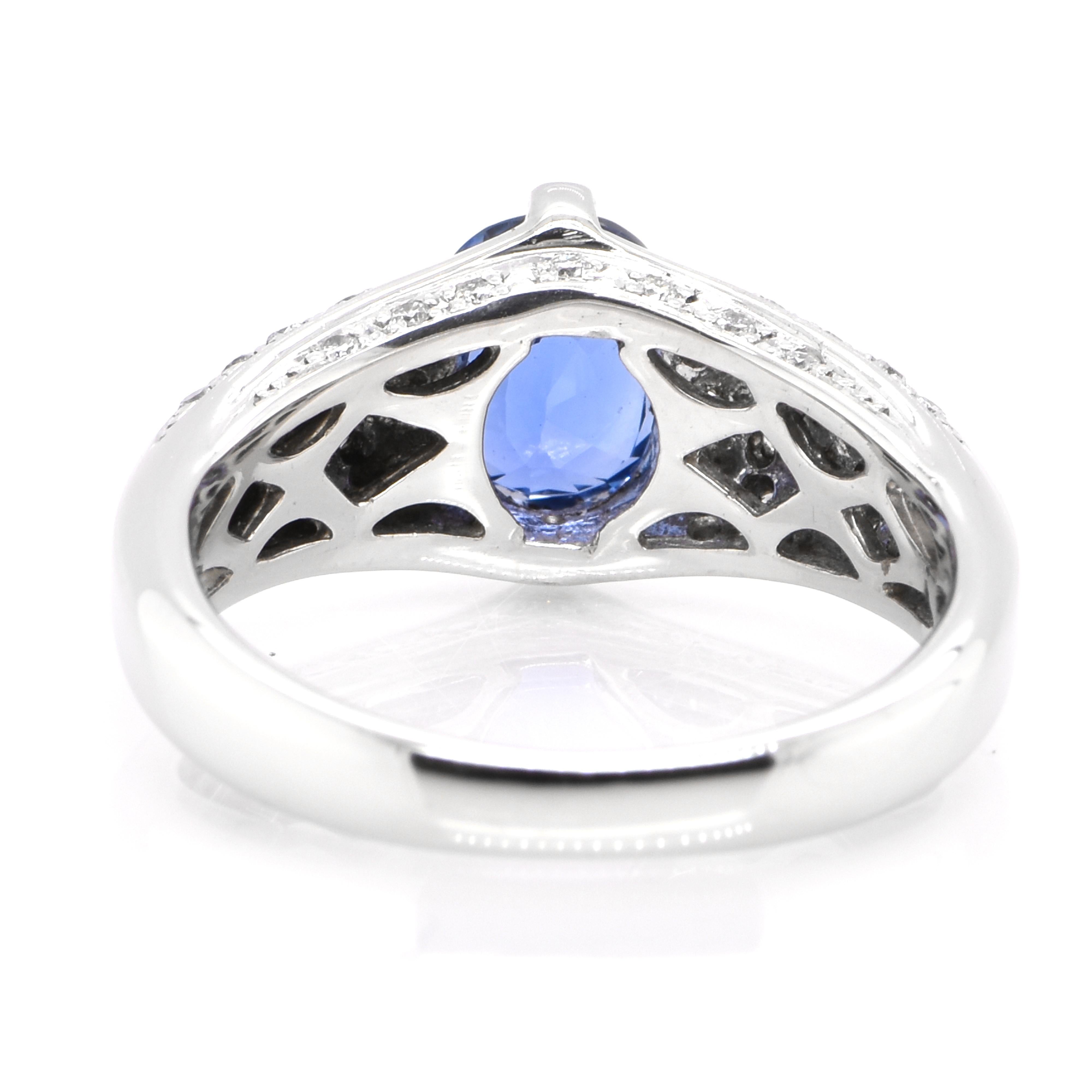 GIA Certified 1.44 Carat, No Heat, Burmese Blue Sapphire Ring set in Platinum In Excellent Condition In Tokyo, JP