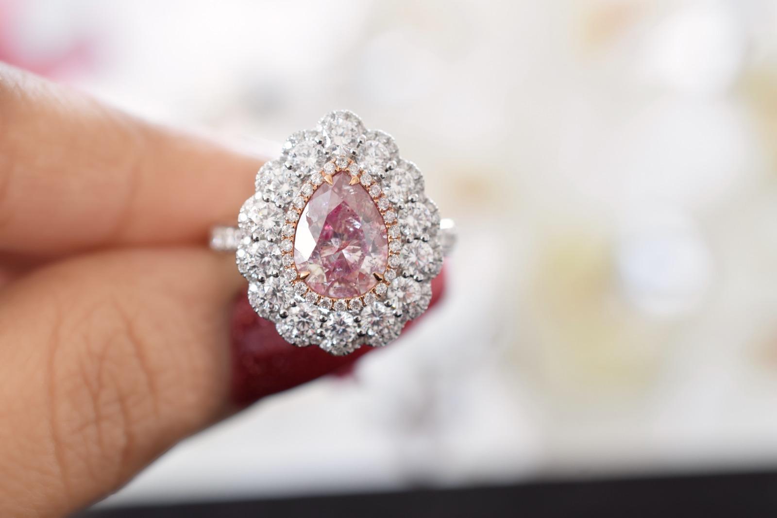 GIA zertifizierter 1.46 Karat Fancy Orangy Pink Diamond Ring  im Angebot 1