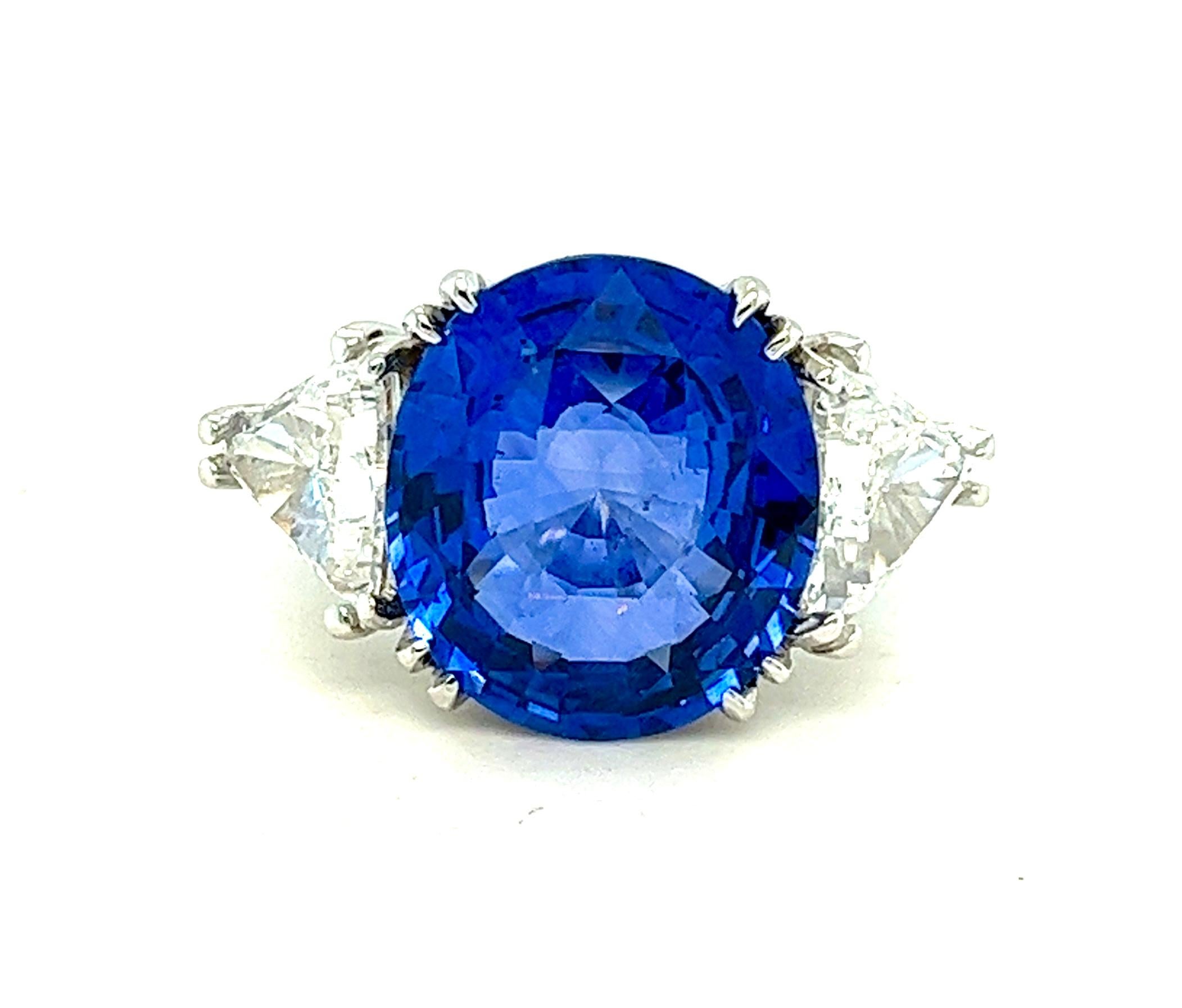 GIA Certified 14.64 Carat Blue Sapphire Diamond Ring In New Condition For Sale In Miami, FL