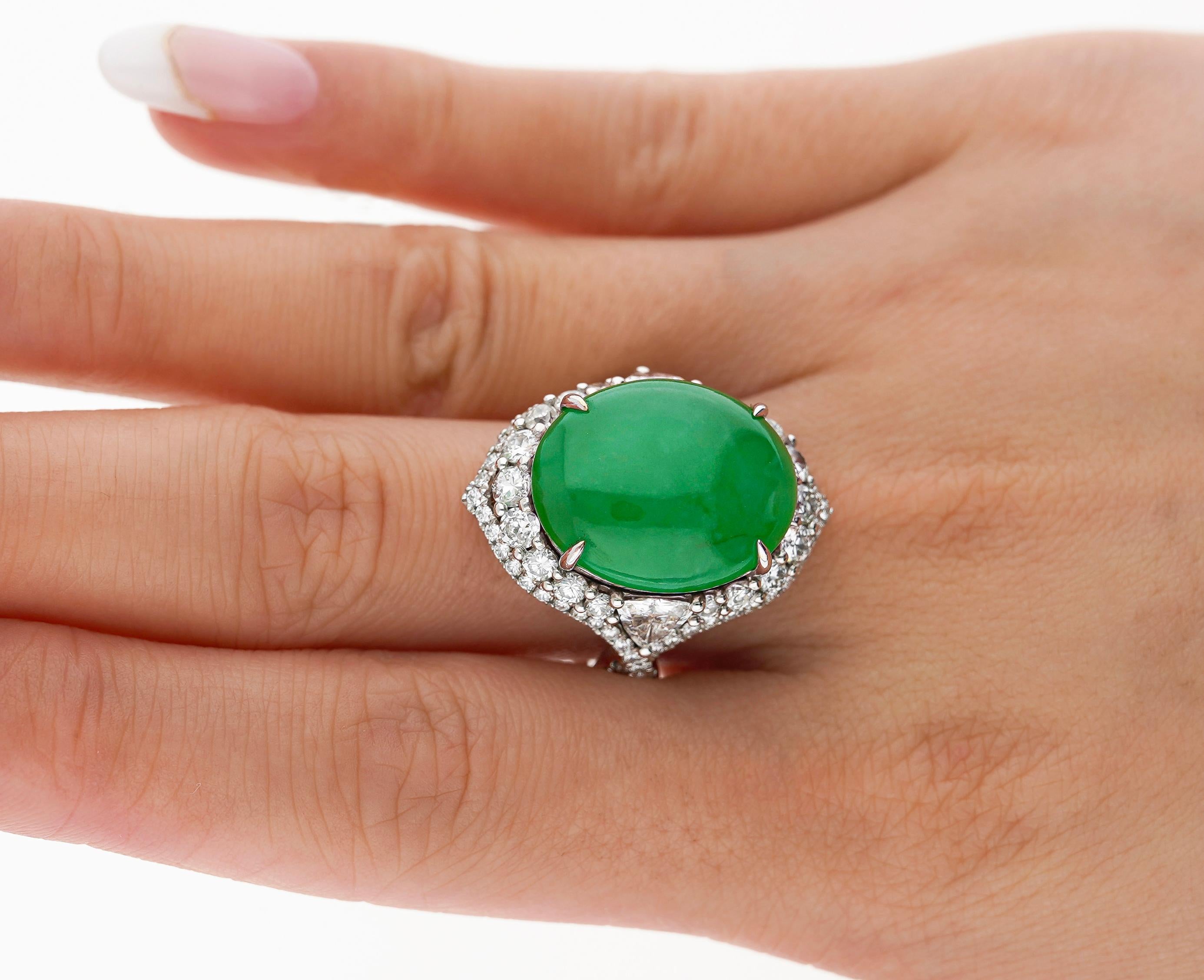 Women's GIA Certified 14.68 Carat Grade A Jadeite Jade Ring with Diamond in 18K Gold For Sale