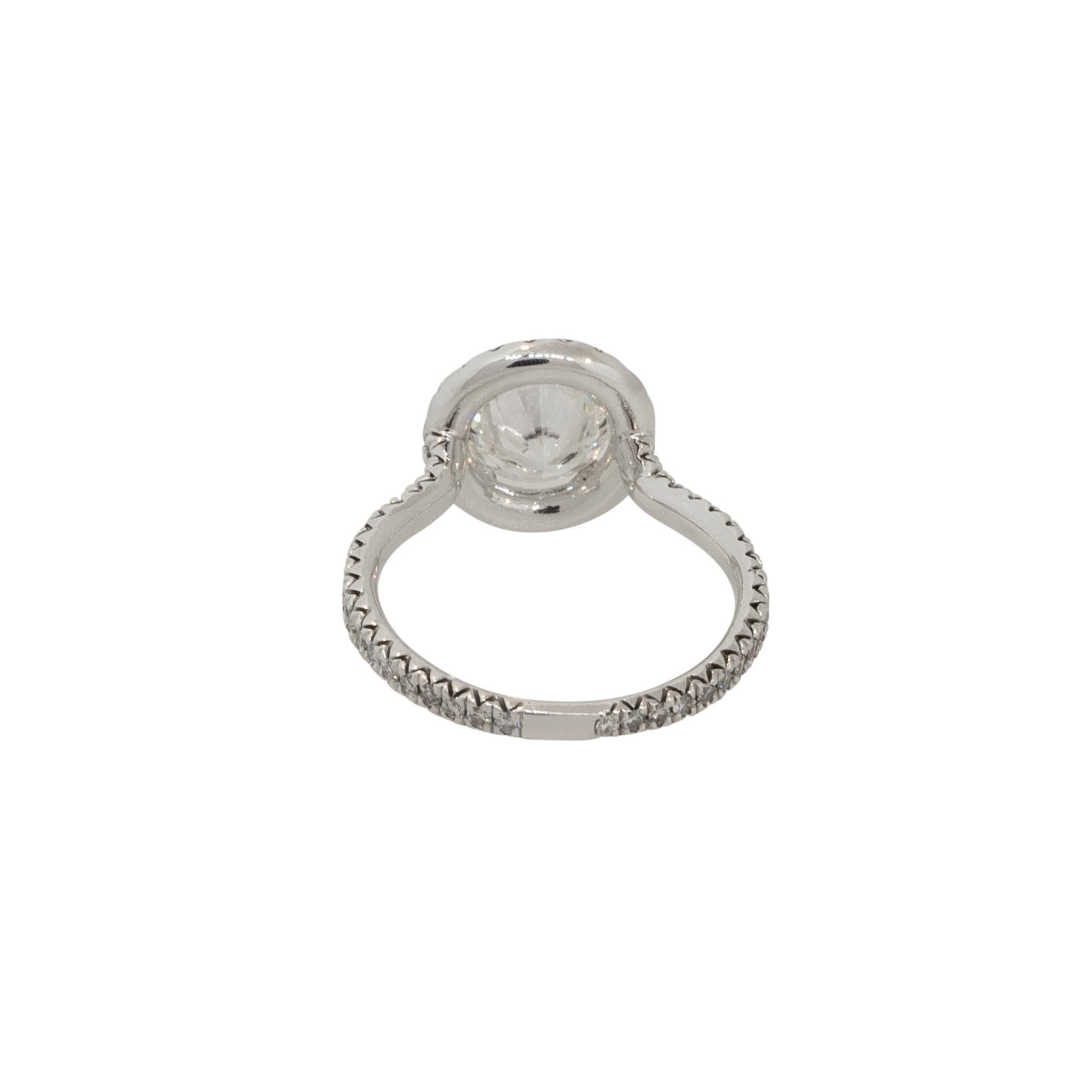 Women's GIA Certified 1.47 Carat Round Diamond Engagement Ring 18 Karat In Stock For Sale
