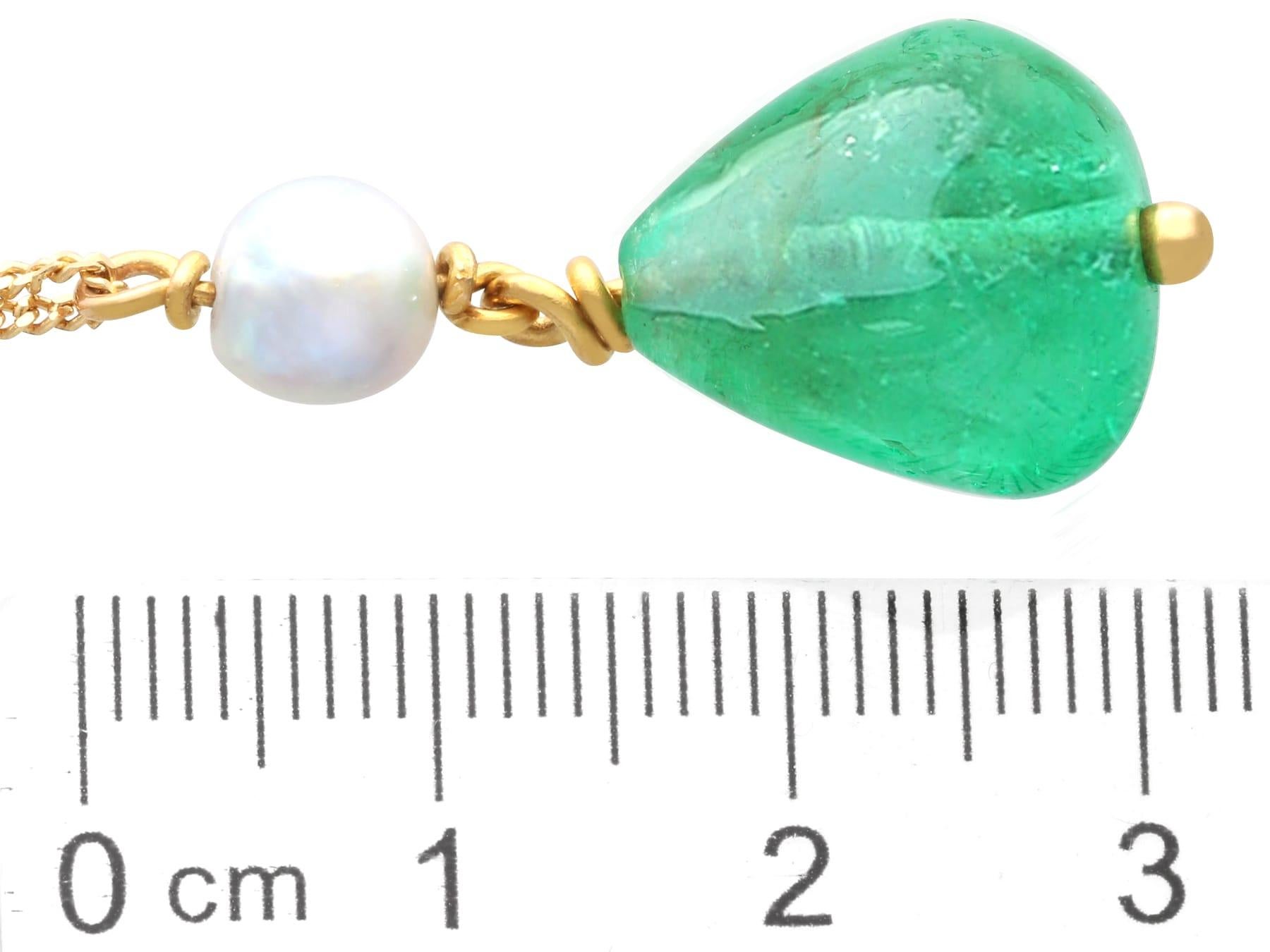 GIA Certified 14.80 Carat Colombian Emerald and Pearl 18k Yellow Gold Pendant For Sale 4