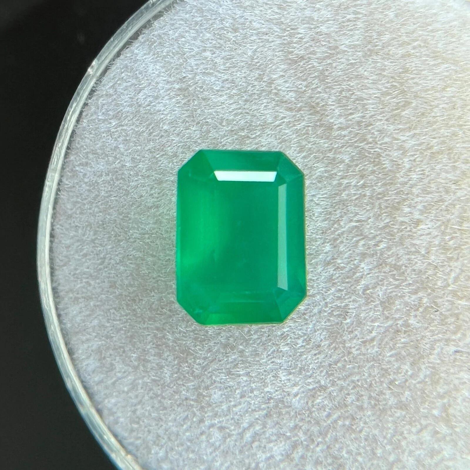 Women's or Men's GIA Certified 1.48ct Natural Green Emerald Octagonal Emerald Cut Loose Gem For Sale