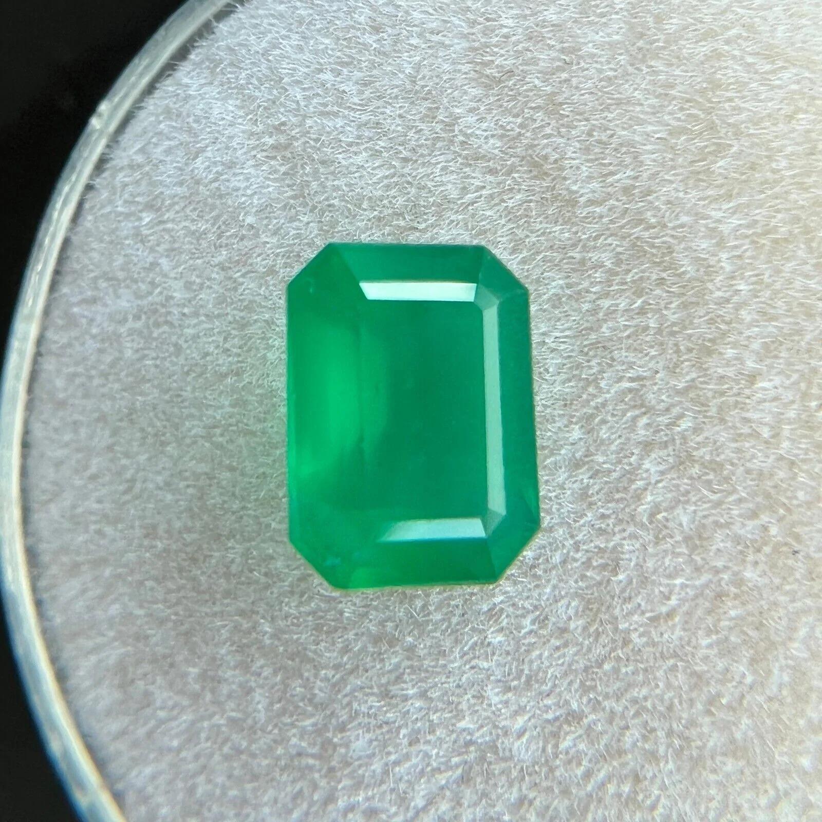 GIA Certified 1.48ct Natural Green Emerald Octagonal Emerald Cut Loose Gem For Sale 2