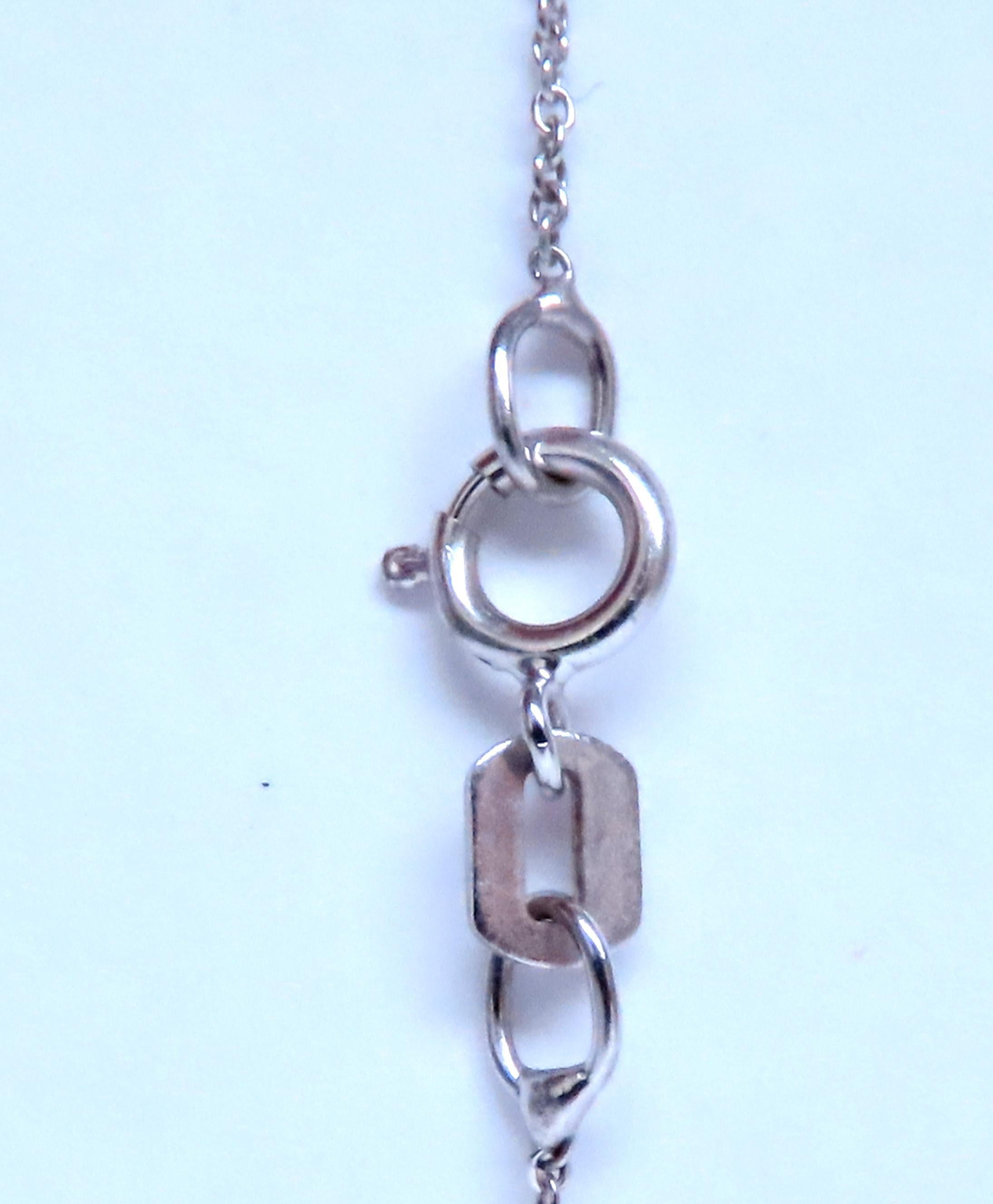 Collar de rubíes y diamantes naturales con certificado GIA
Informe # 2215529102
8.09x 6.03 x 3.49mm
Calentado

.51ct Diamante Natural.
Informe GIA n.º 6237463562
E-color Vs-1 Claridad.

Diamantes laterales: .80ct
Color G frente a claridad 2.
Oro