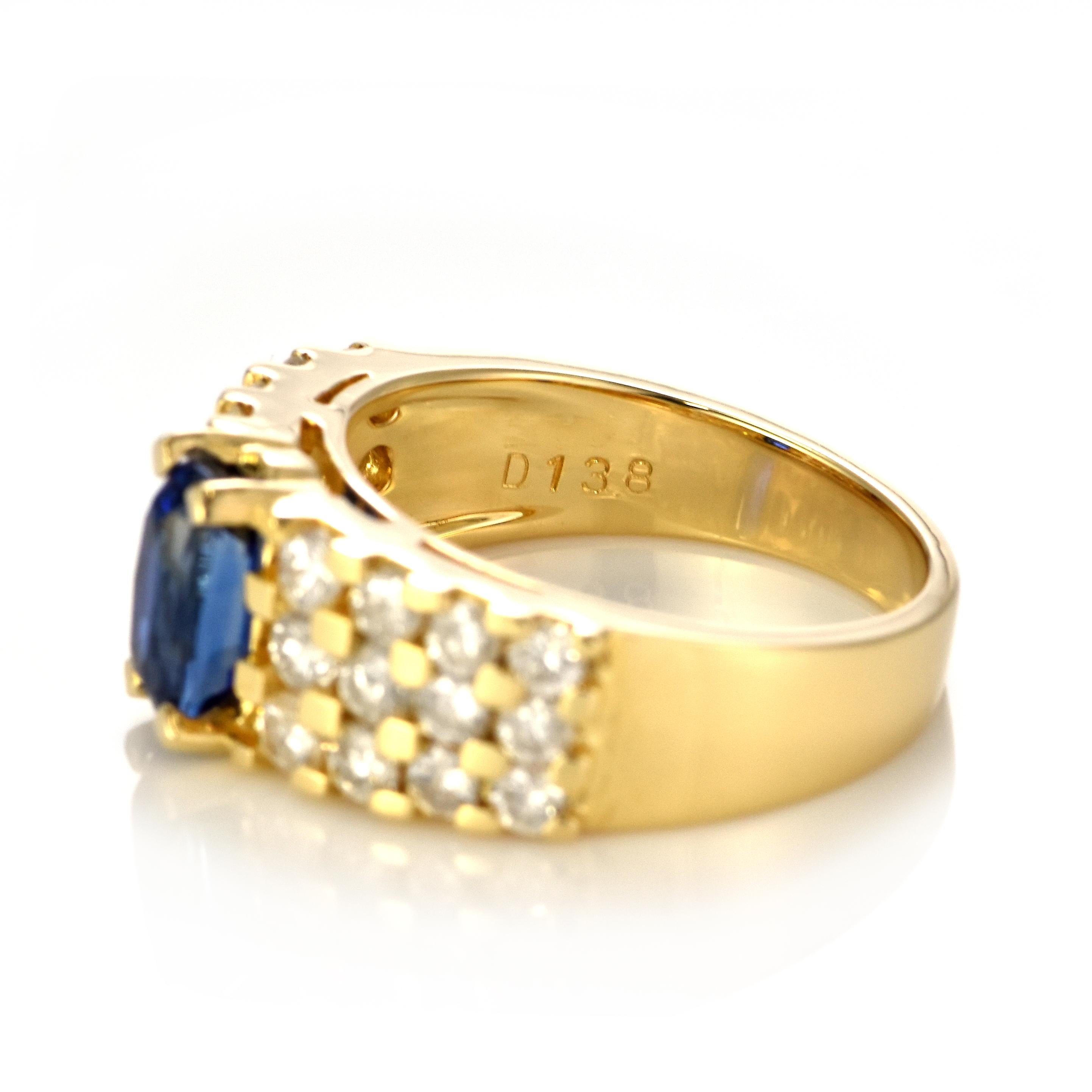 GIA Certified 1.49 Carat Burmese Sapphire and Diamond Ring Made in 18 Karat Gold For Sale 4