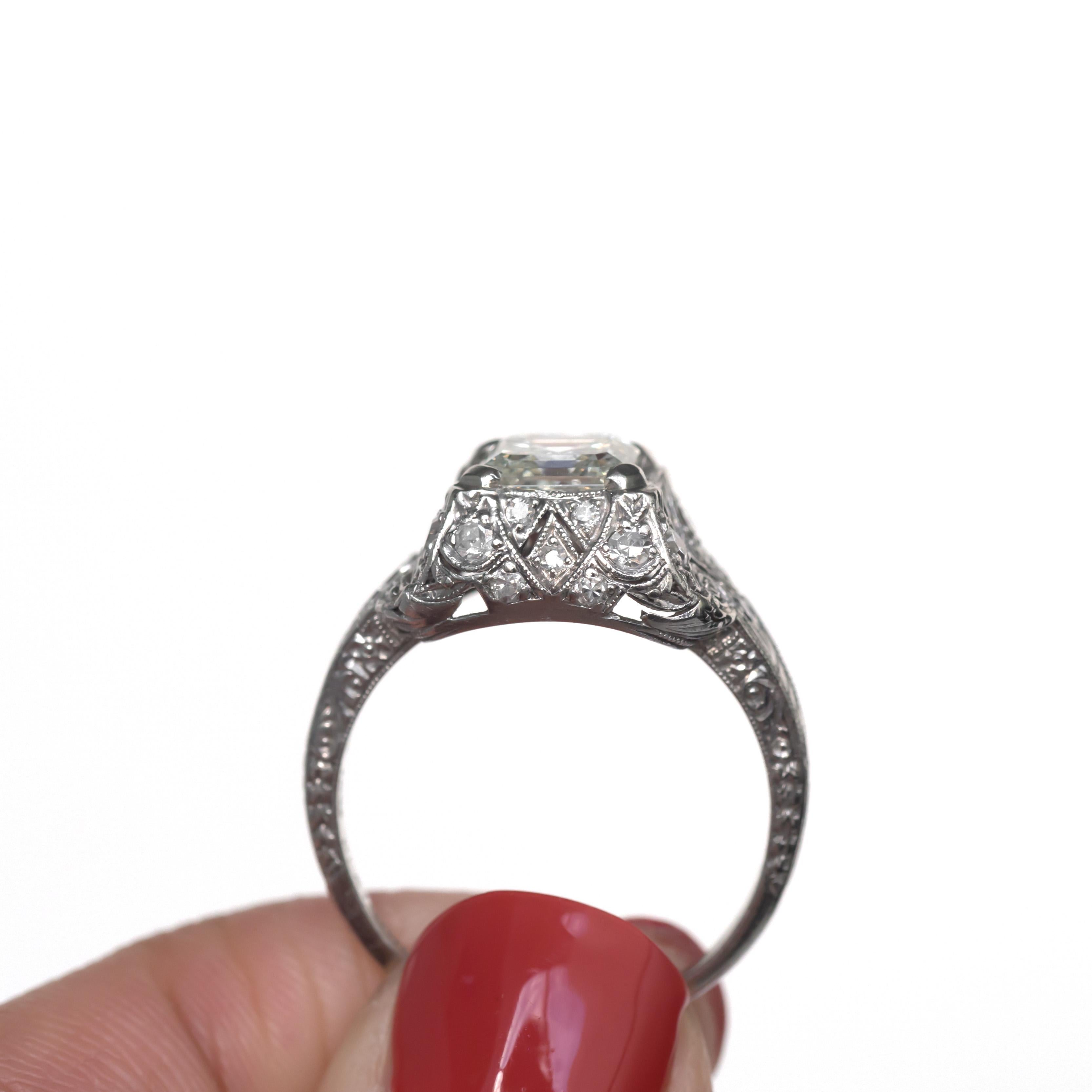 Women's or Men's GIA Certified 1.49 Carat Diamond Platinum Engagement Ring For Sale