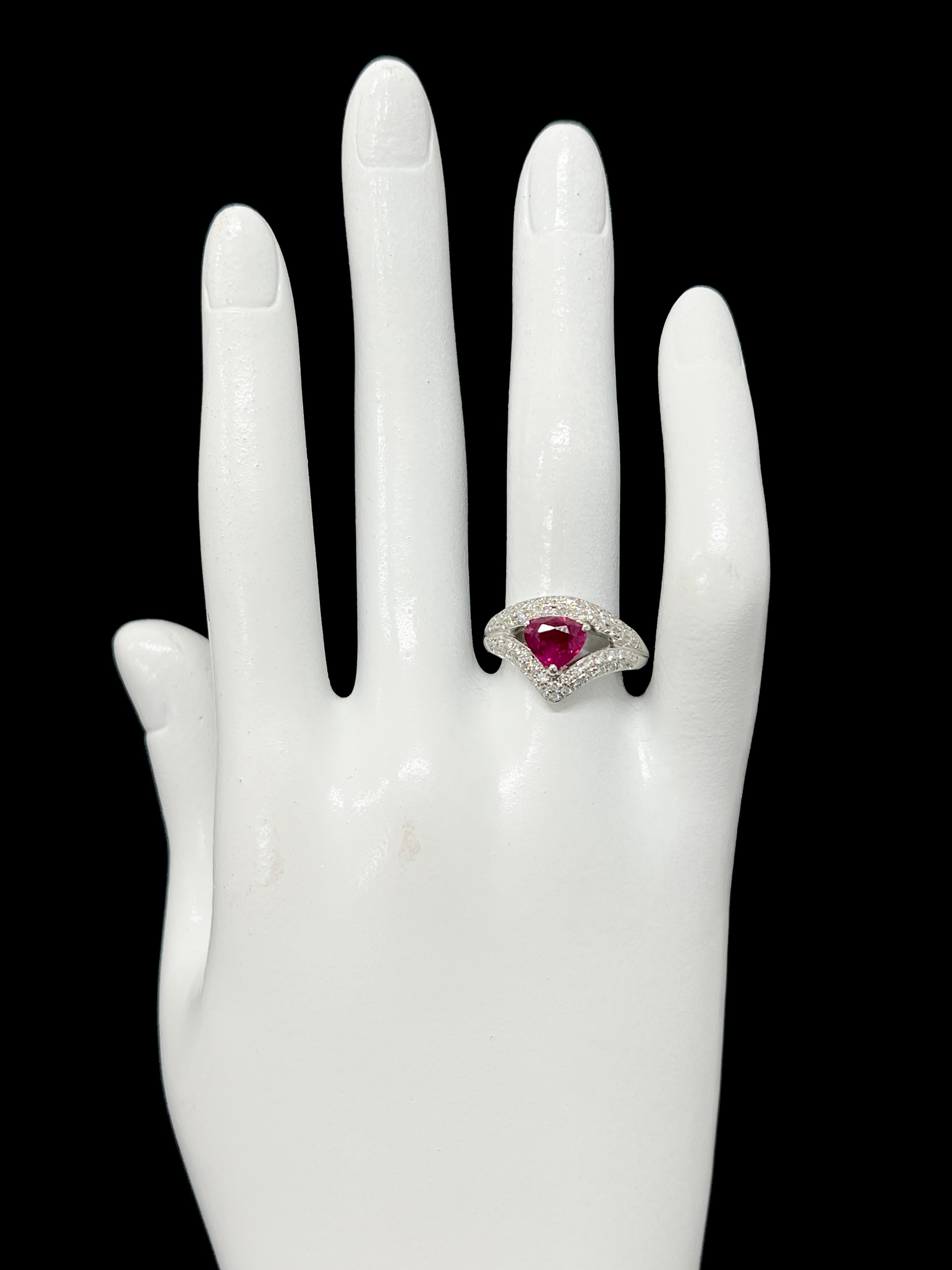 GIA Certified 1.49 Carat Natural Burmese Ruby and Diamond Ring set in Platinum For Sale 1