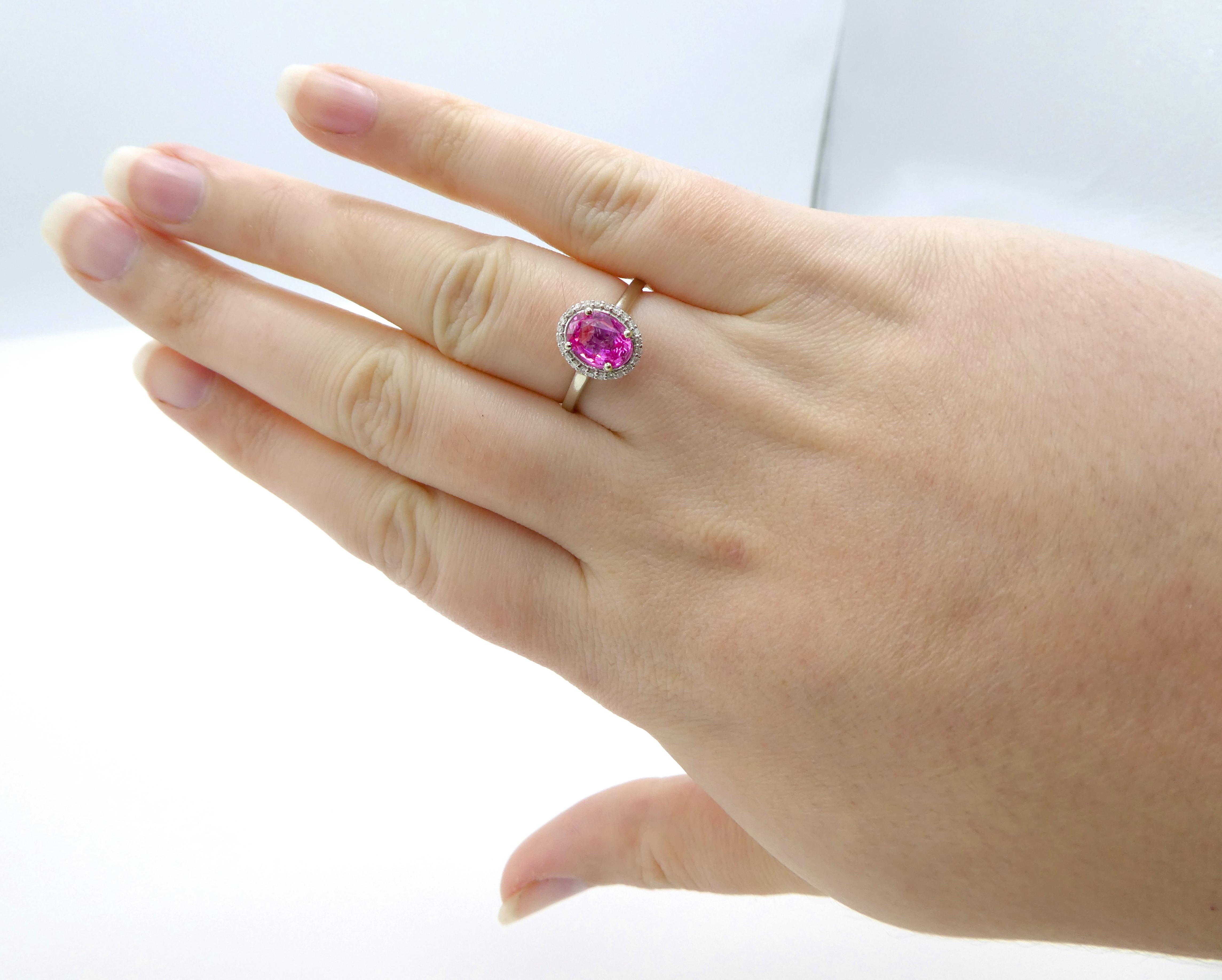 Women's or Men's GIA Certified 1.49 Carat Oval Pink Sapphire and Diamond Cocktail Ring