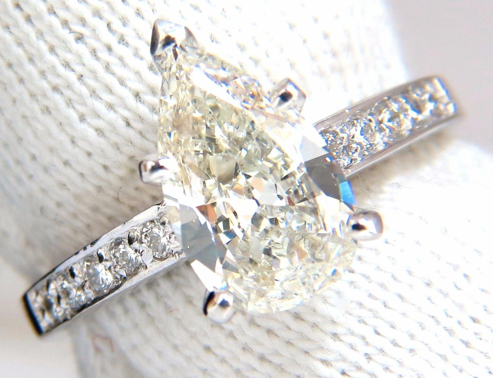 Bague en diamant en forme de poire de 1,49 carat avec accents ronds de 0,20 carat, 14 carats, certifié GIA Neuf - En vente à New York, NY