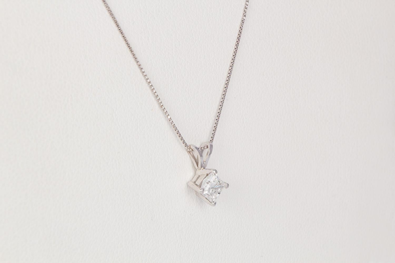 GIA Certified 14 Karat E/VVS2 White Gold and Princess Diamond Pendant Necklace 3