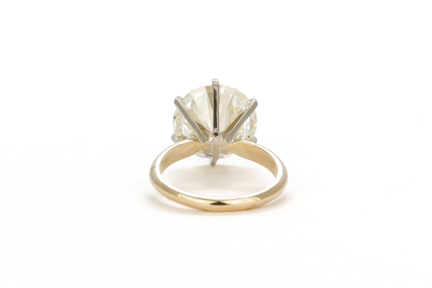 Contemporary GIA Certified 14 Karat Gold Diamond Solitaire Engagement Ring 6.62 Carat