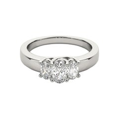 Anello classico a tre pietre ovali in oro bianco 18 carati certificato GIA da 1,5 carati