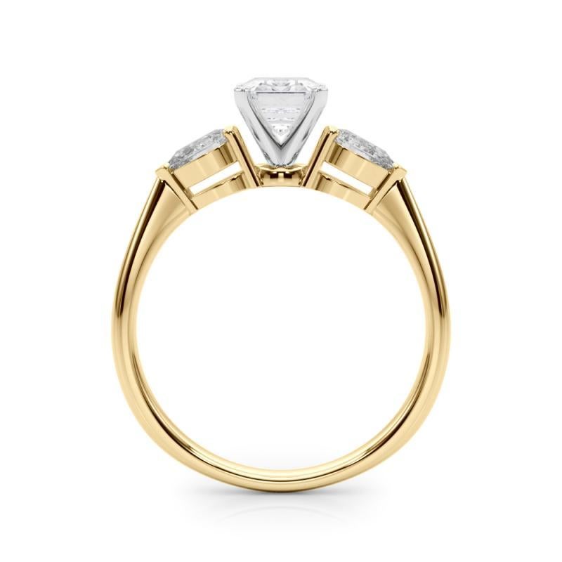 GIA Certified 1,5 Carat Emerald East-West Three-Stone Diamond Ring In condizioni Nuovo in vendita a New York, NY