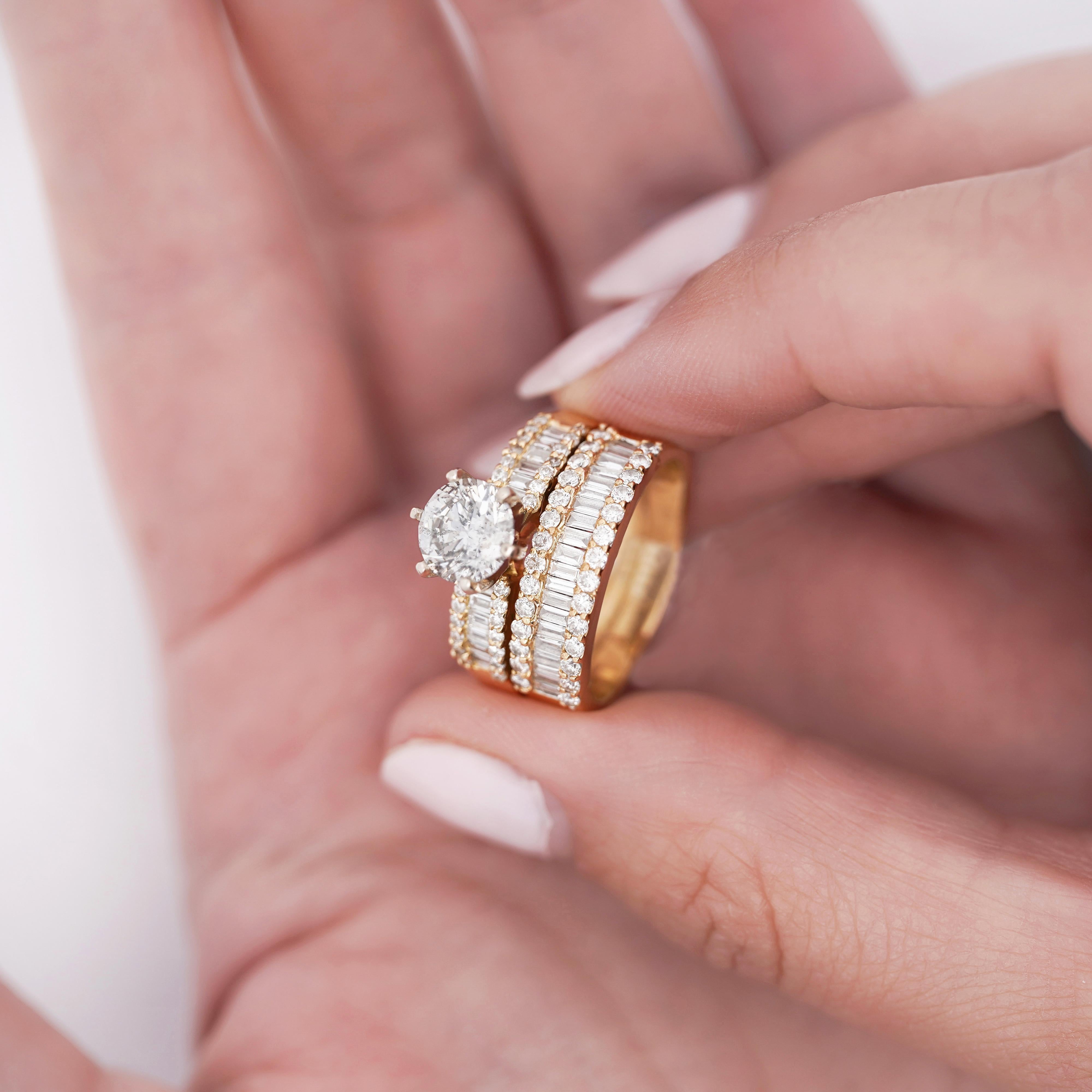 Round Cut GIA Certified 1.5 Carat H/I2 Diamond 2 Piece Engagement & Wedding Ring Set For Sale