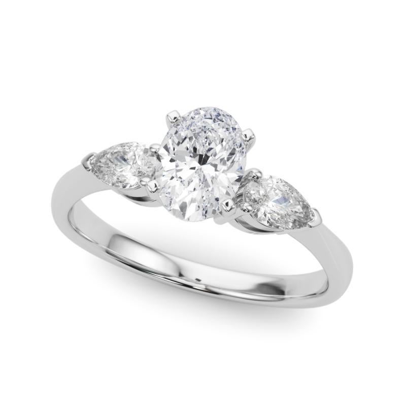 Taglio ovale Anello con diamante ovale est-ovest a tre pietre certificato GIA da 1.5 carati in vendita