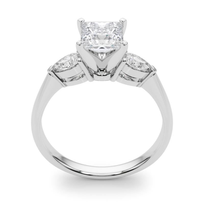 GIA Certified 1.5 Carat Princess East-West Three-Stone Platinum Diamond Ring (bague à trois pierres en platine) Pour femmes en vente