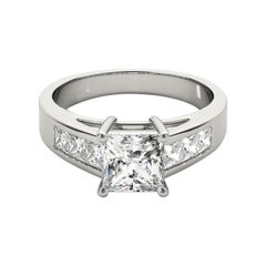 Bague en platine certifiée GIA de 1.5 carat de diamants princesses à pierres multiples