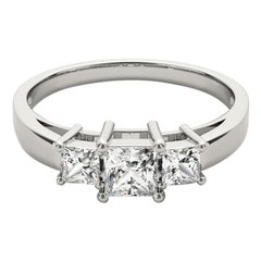 GIA Certified 1.5 Carat Princess Three-Stone Anniversary Diamond Ring in platino