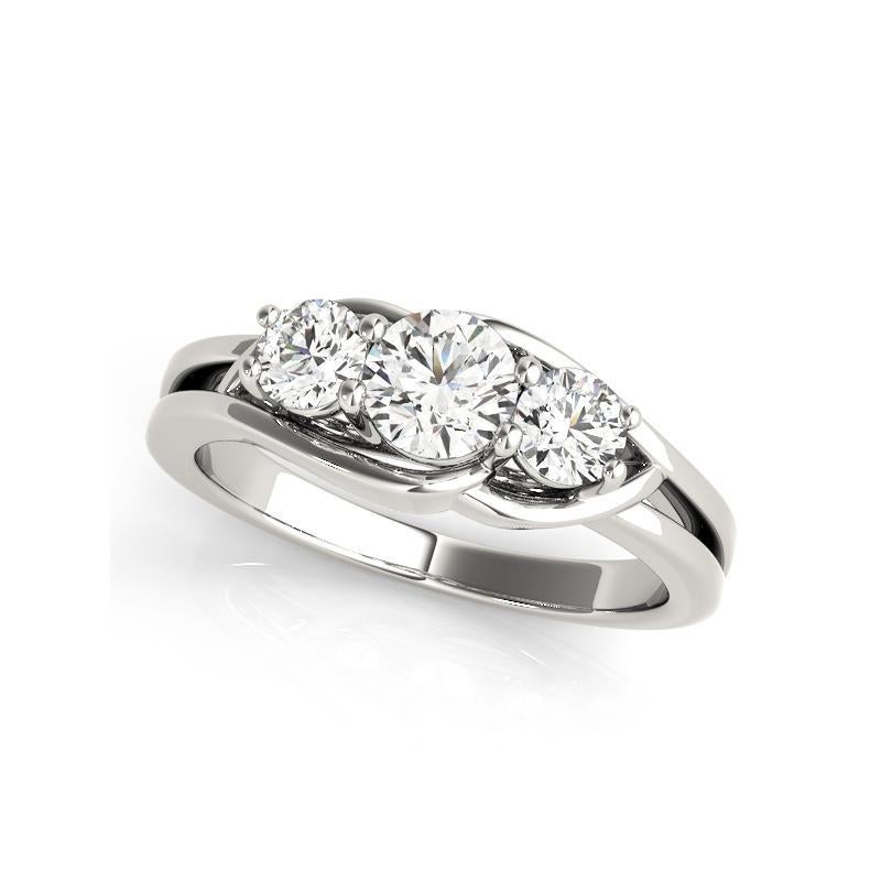 Taglio rotondo GIA Certified 1.5 Carat Round Three-Stone Split Shank Diamond Ring in vendita