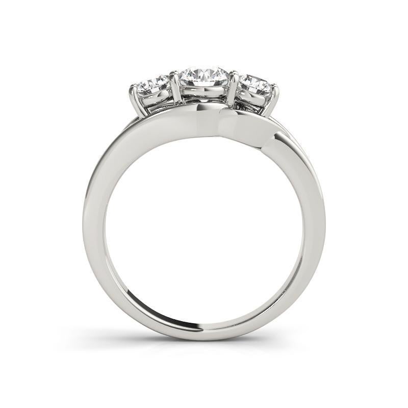 GIA Certified 1.5 Carat Round Three-Stone Split Shank Diamond Ring In condizioni Nuovo in vendita a New York, NY