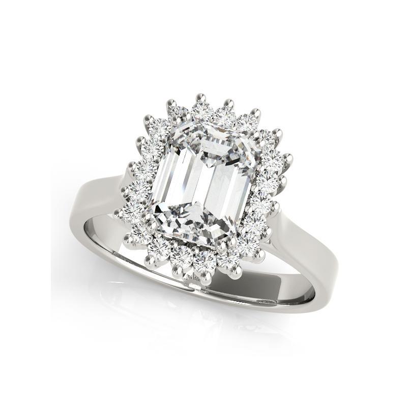 Taglio smeraldo GIA Certified 1.5 Carat Vintage Emerald Halo Cluster Platinum Diamond Ring in vendita