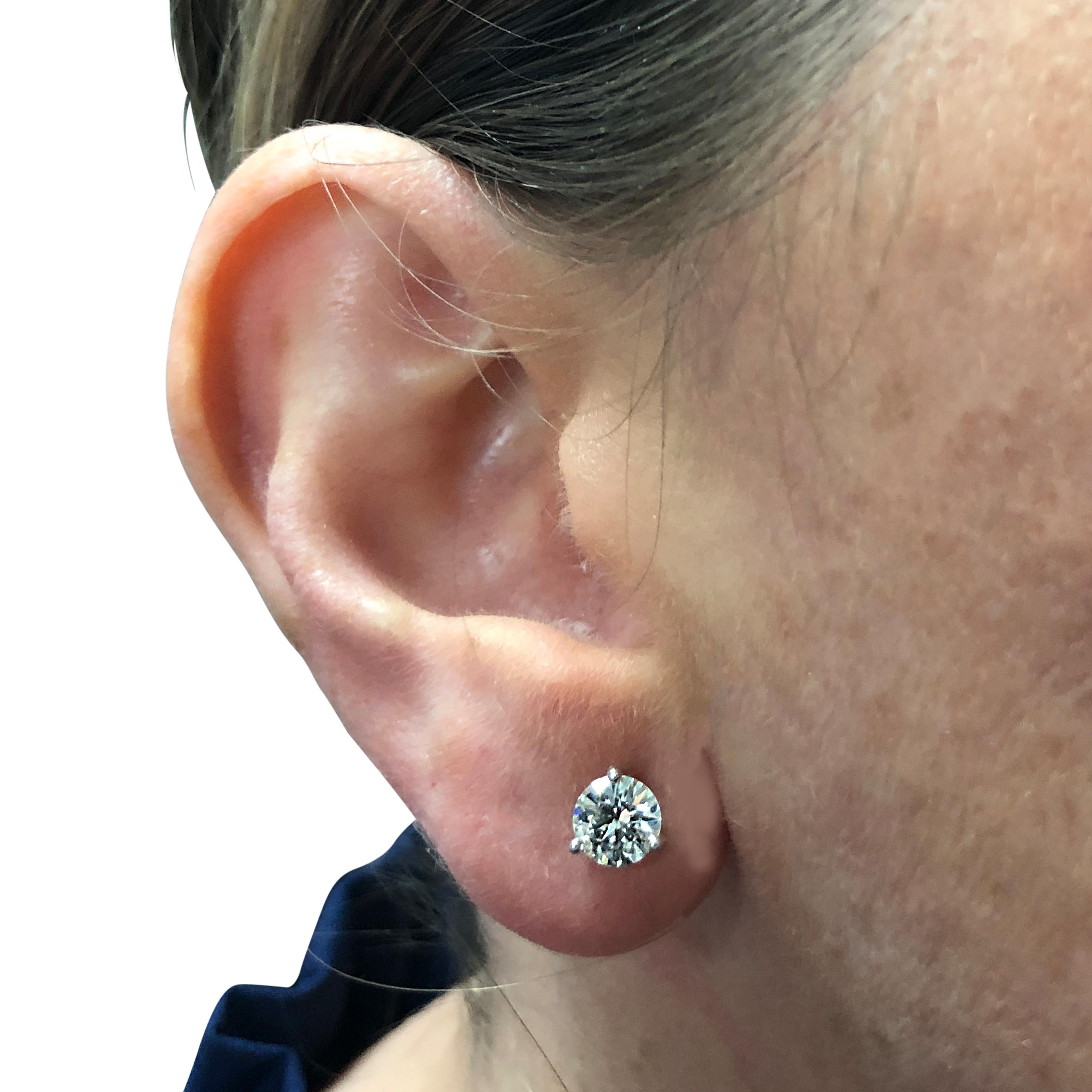 Round Cut Vivid Diamonds GIA Certified 1.50 Carat Diamond Stud Earrings