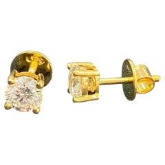 GIA Certified 1.50 Carat F/VS1 Round Brilliant Diamond Stud Earrings in 18K Gold