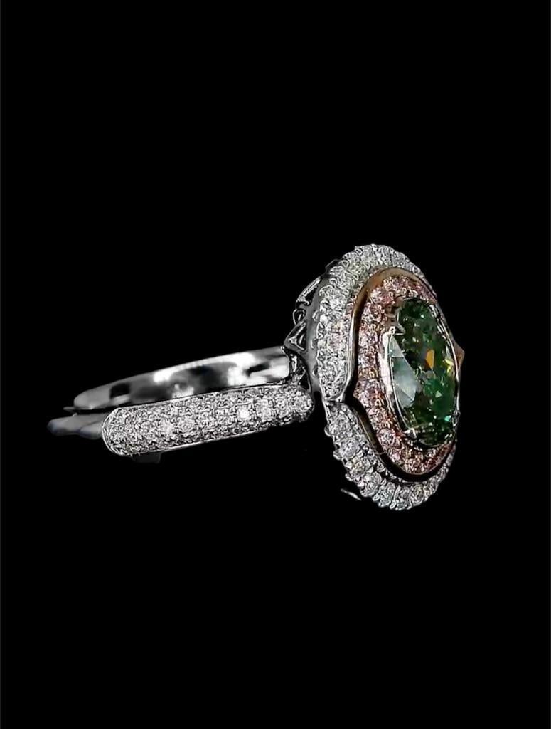 GIA Certified 1.50 Carat Fancy Greenish Yellow Diamond Ring SI1 Clarity In New Condition For Sale In Kowloon, HK