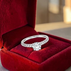 GIA Certified 1.50 Carats D VVS1 Round Brilliant Engagement Ring 18K White Gold