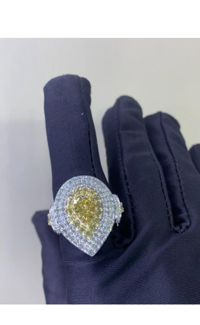 Bague en or 18 carats avec diamant jaune brunâtre de 1,50 carat certifié GIA en vente 4