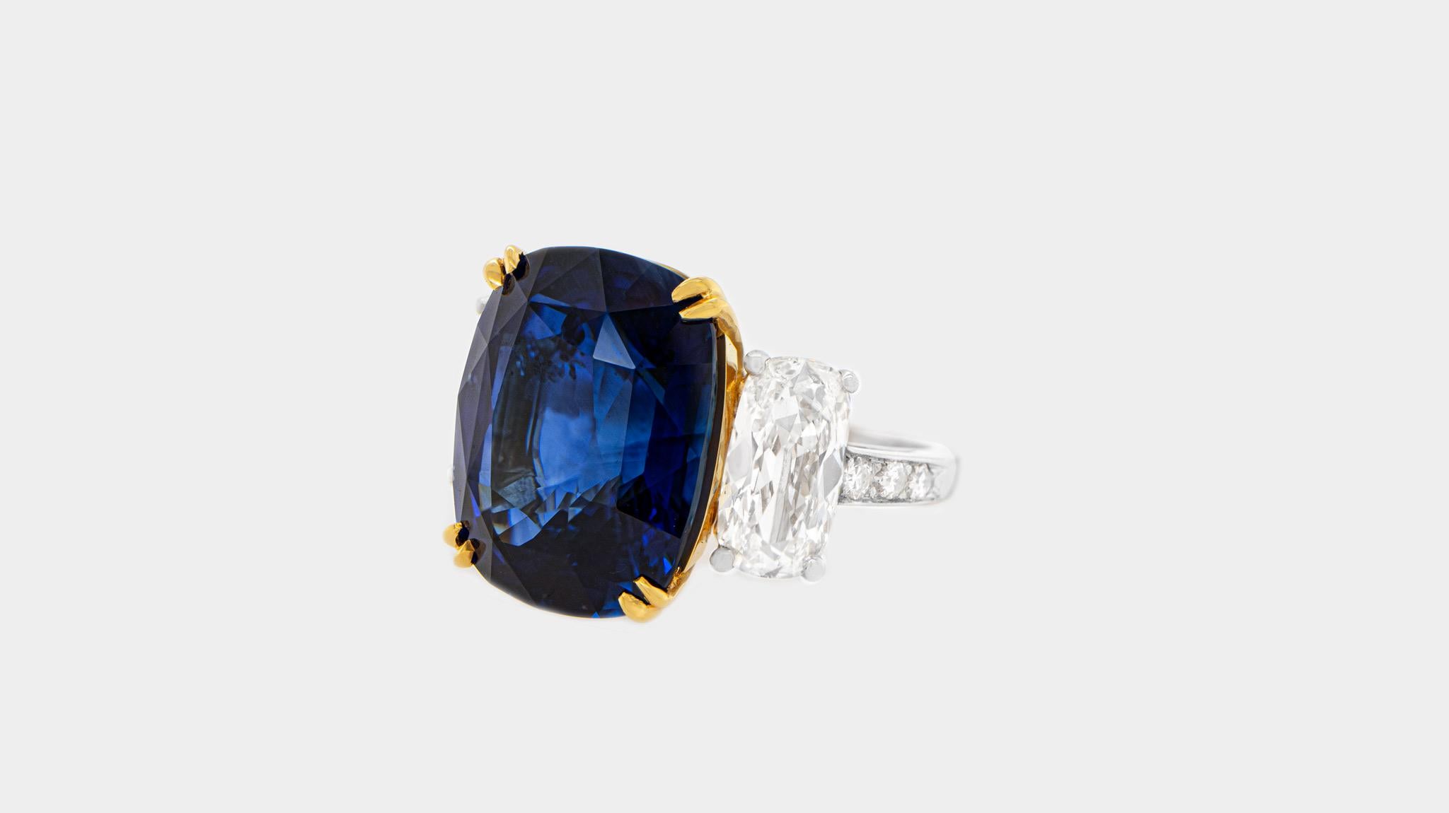 Cushion Cut GIA Certified 15.02 Carat Sapphire Ring with Diamonds 2.25 Carats Platinum For Sale