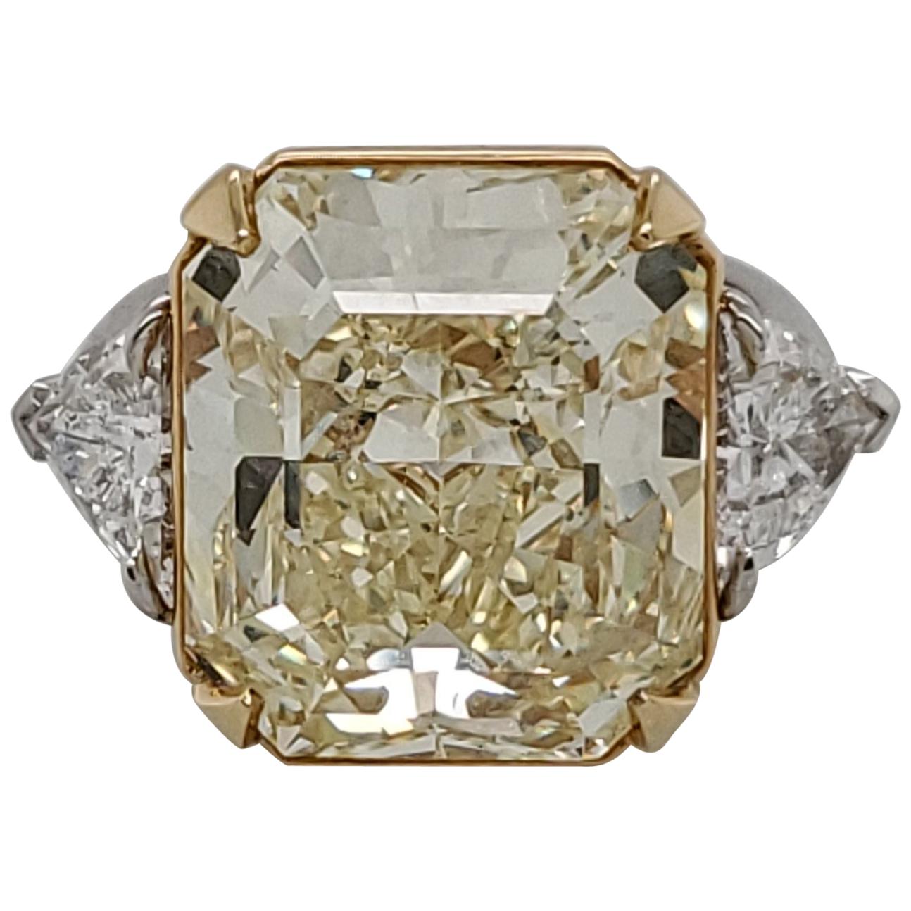 GIA Certified 15.07 Fancy Yellow VS1 Center Diamond Stone 3-Stone Ring