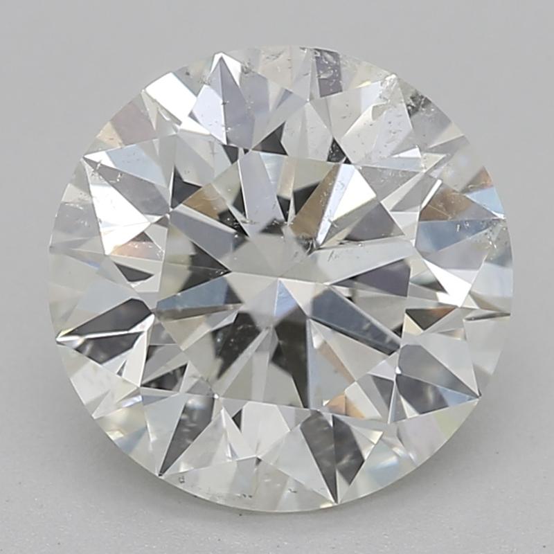 Rayonnant d'une élégance intemporelle, cette captivante bague en diamant est ornée d'une superbe pierre centrale ronde pesant 1,50. La brillance exquise est amplifiée par le classement impeccable J et SI2, garantissant que chaque facette du diamant