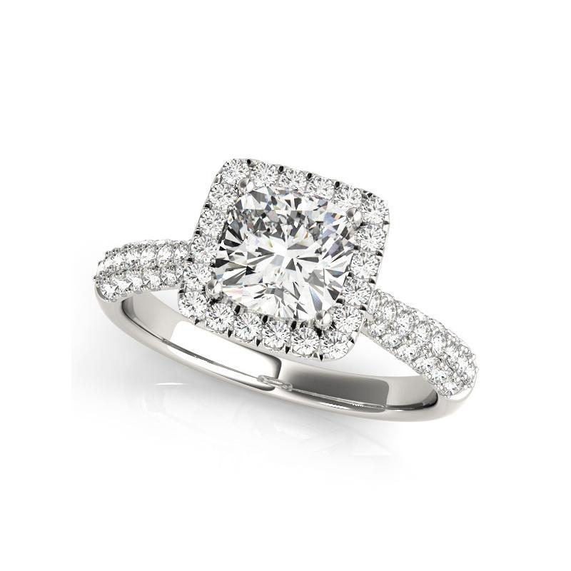 Taglio cuscino Anello con diamante aureolato quadrato a più file certificato GIA da 1.51 carati in vendita