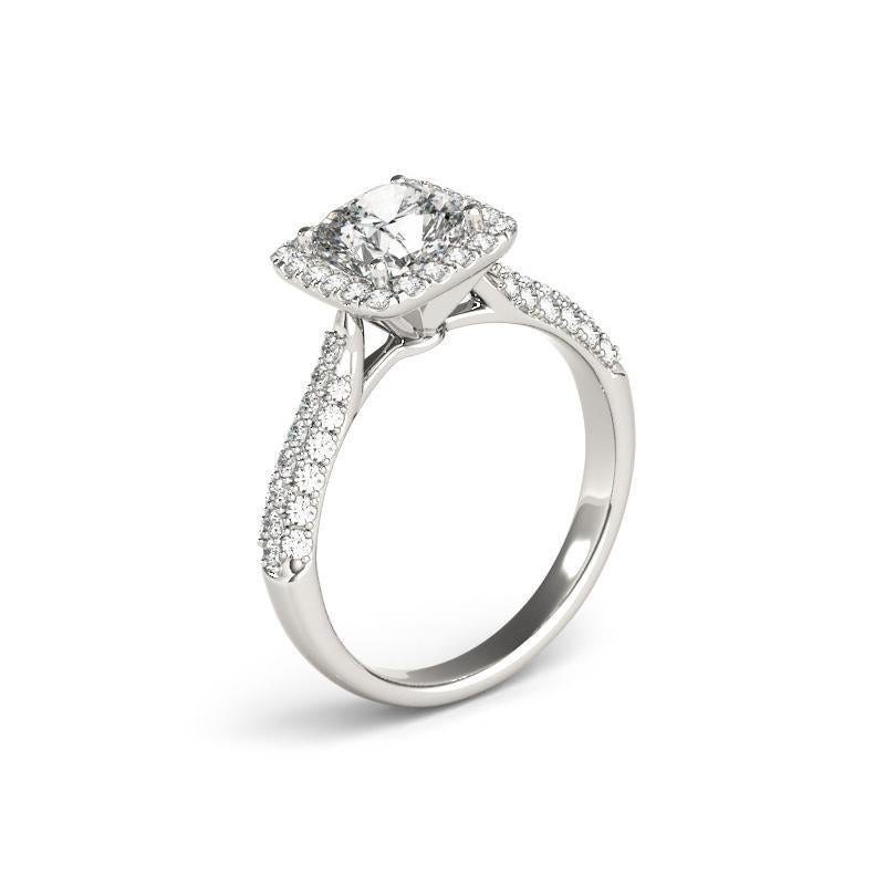 Donna Anello con diamante aureolato quadrato a più file certificato GIA da 1.51 carati in vendita
