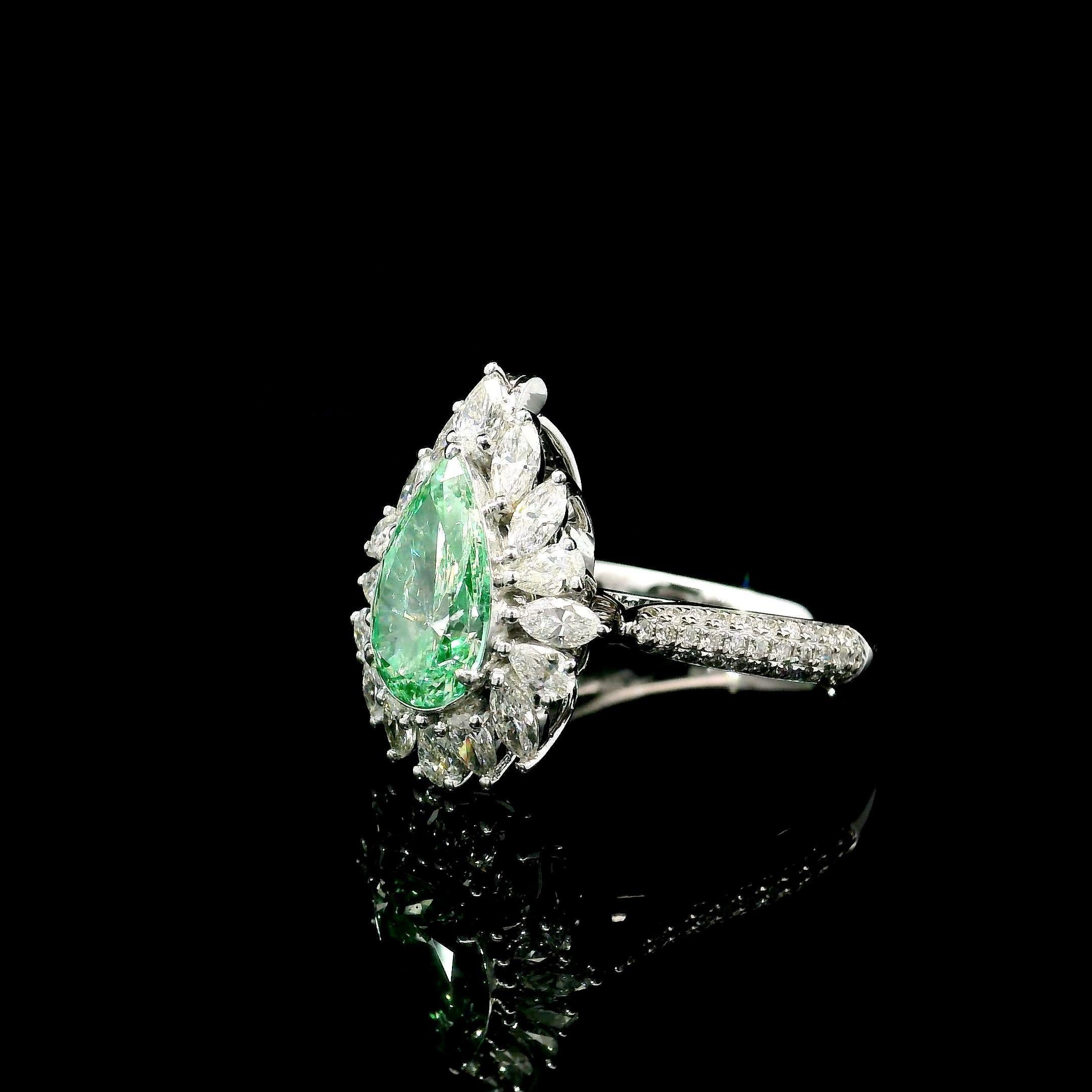 GIA Certified 1.51 Carat Faint Yellow Green SI2 Clarity Diamond Ring In New Condition For Sale In บางรัก, TH