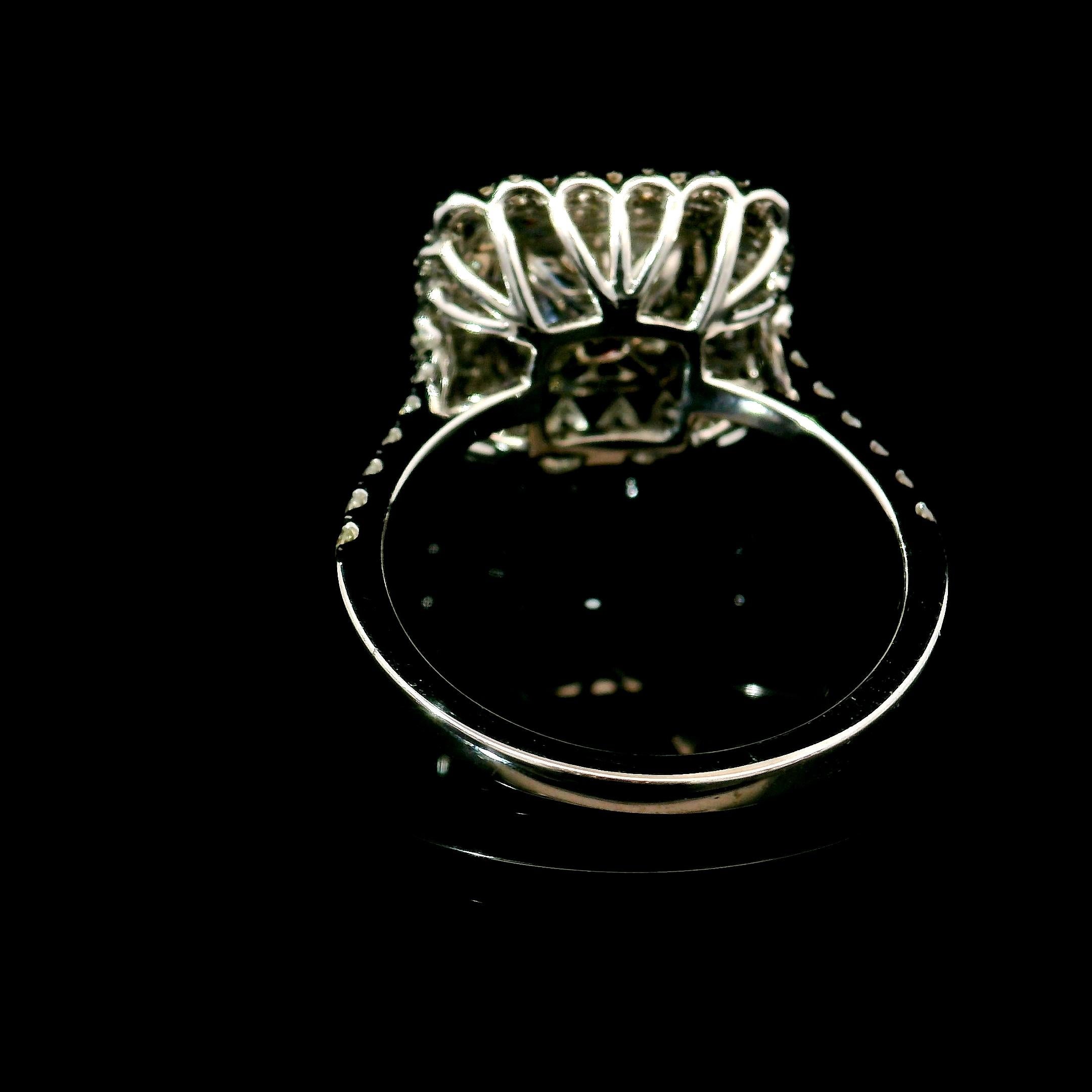 da uomo o donna Anello con diamante certificato GIA da 1,51 carati Fancy Light Brownish Pink con purezza I1 in vendita